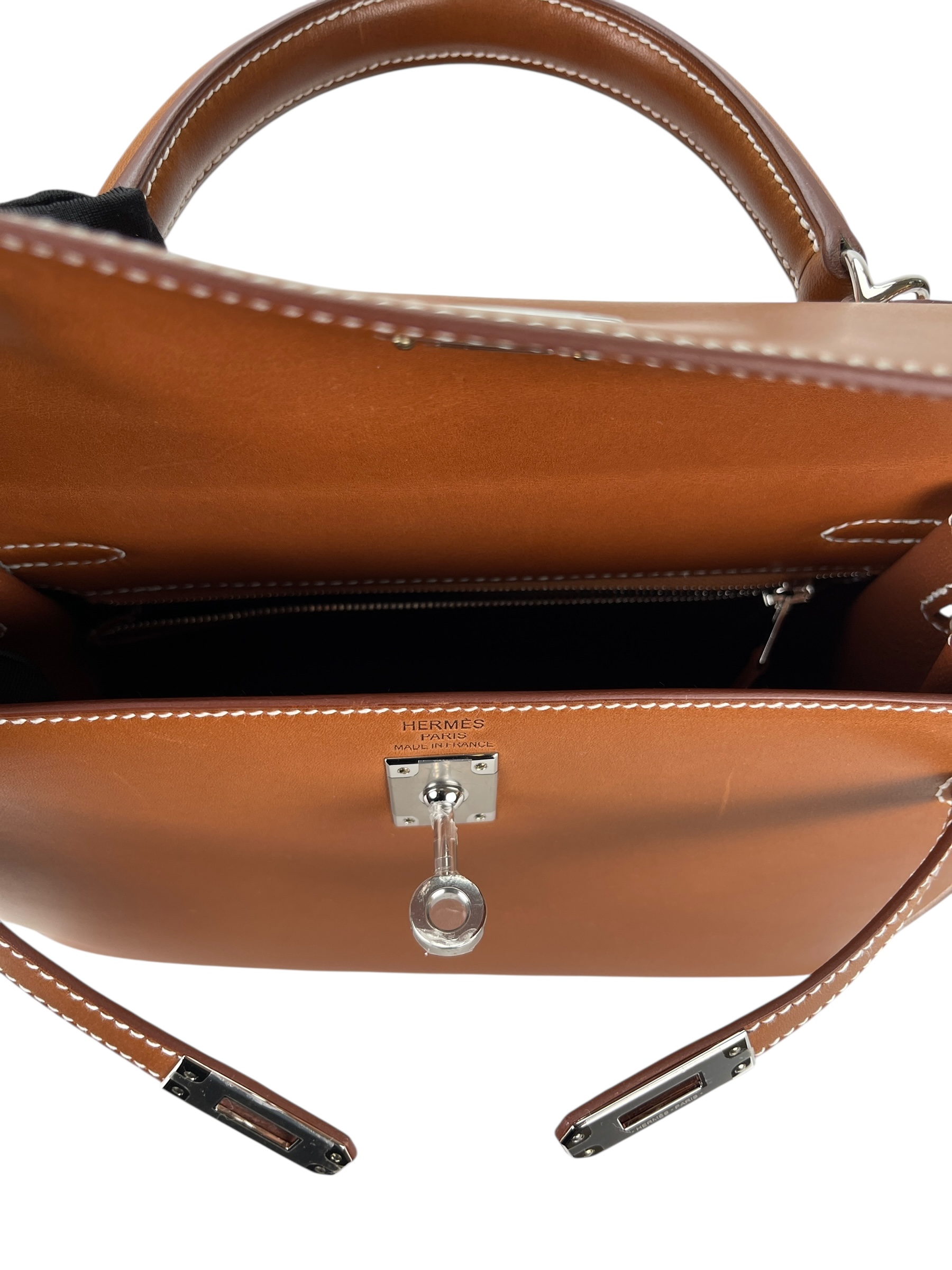HERMES - Kelly 25 Gold Fauve Barenia Faubourg Palladium Hardware