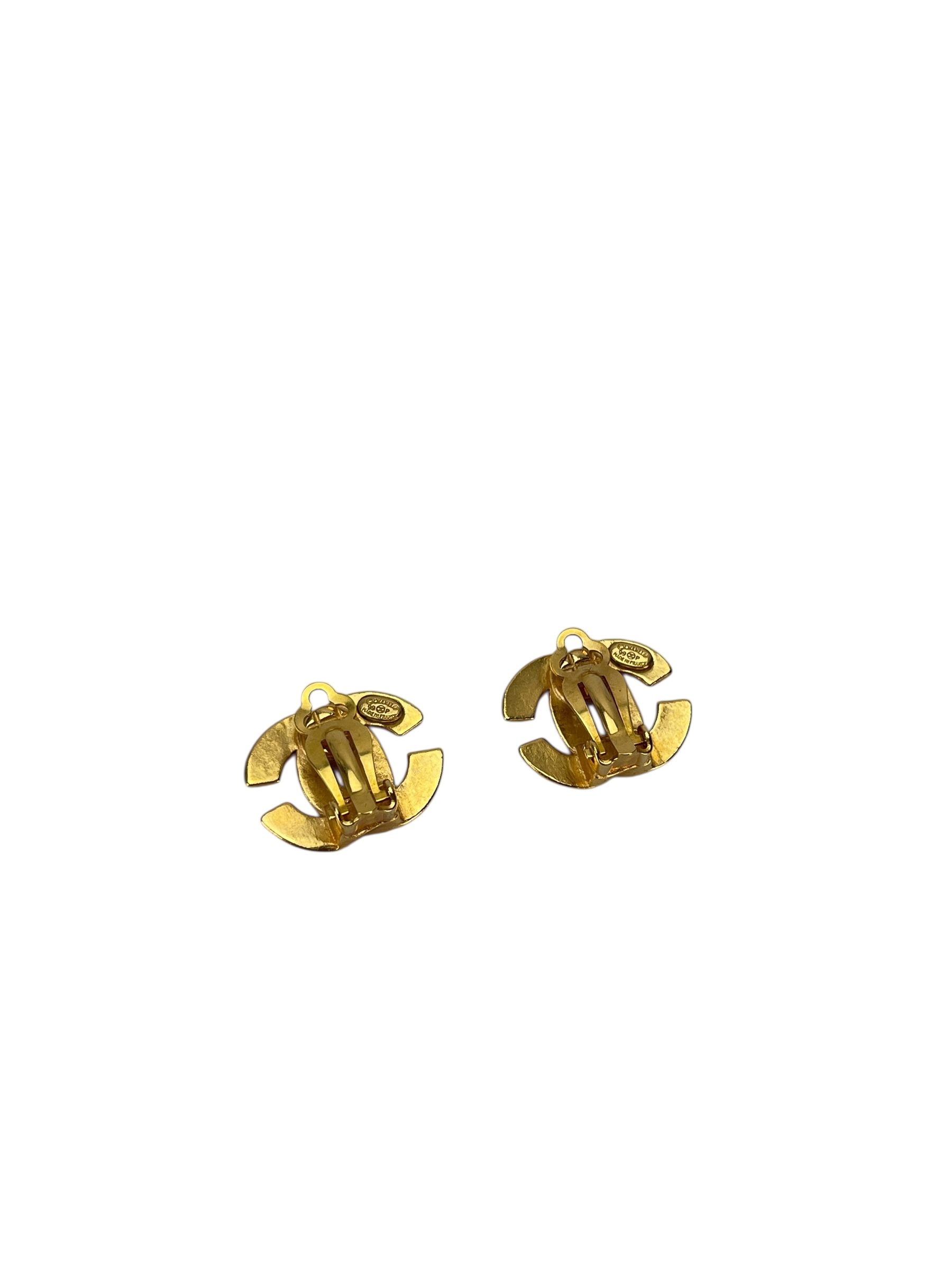 CHANEL - 99P Gold Coco Mark Earrings 