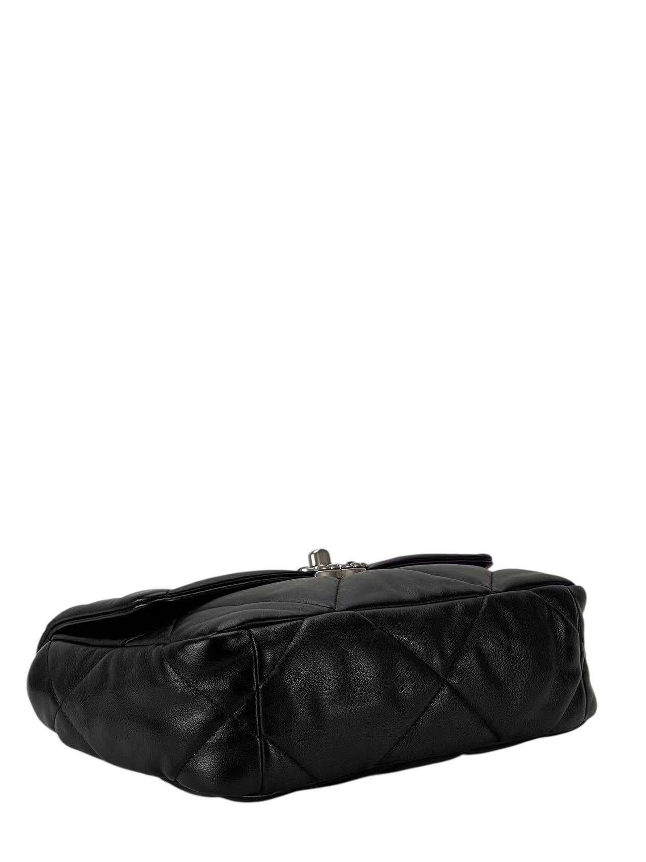 CHANEL - 22C Black Lambskin 19 Small Flap Bag