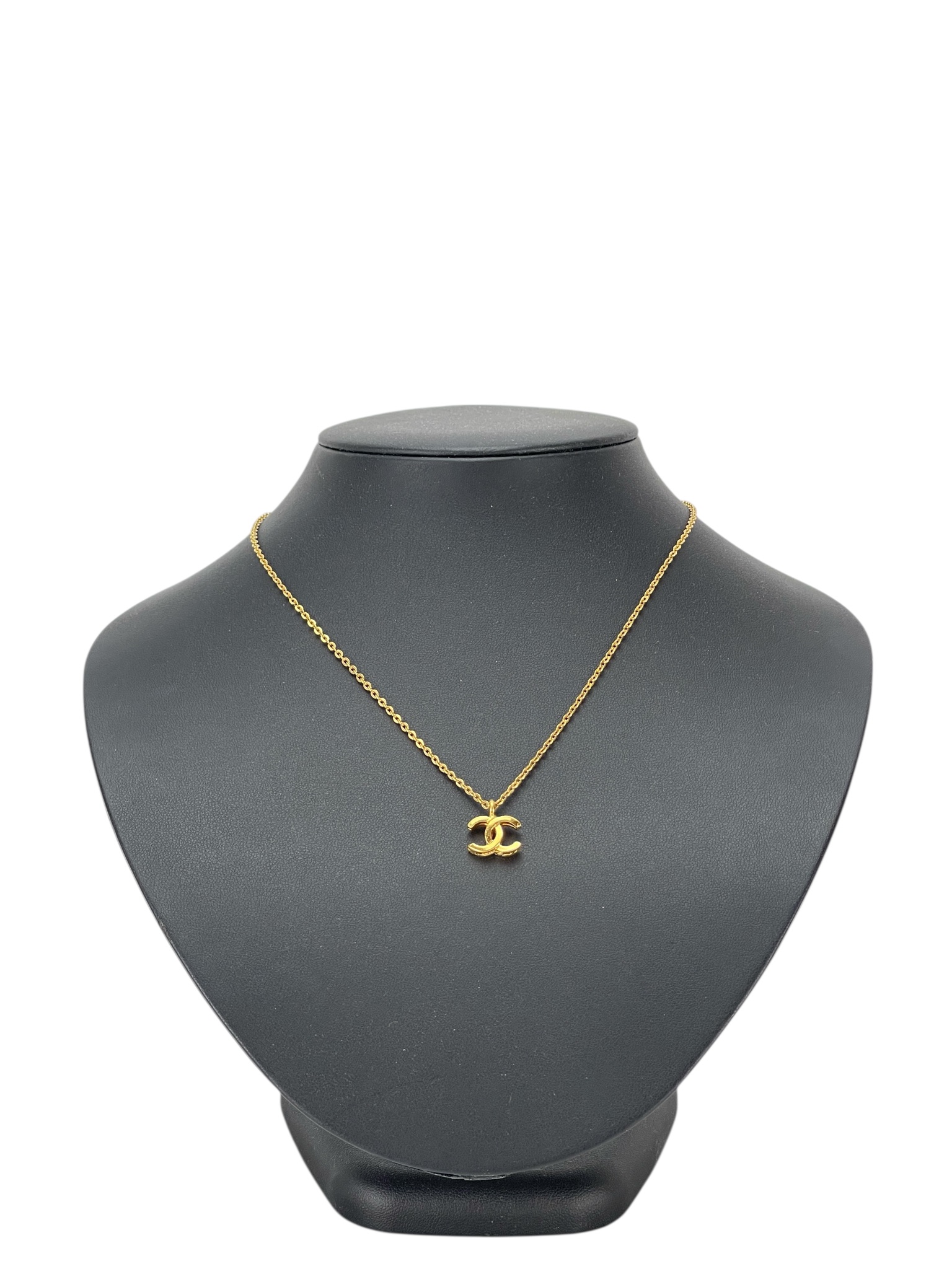 CHANEL - Gold CC logo Metal Necklace