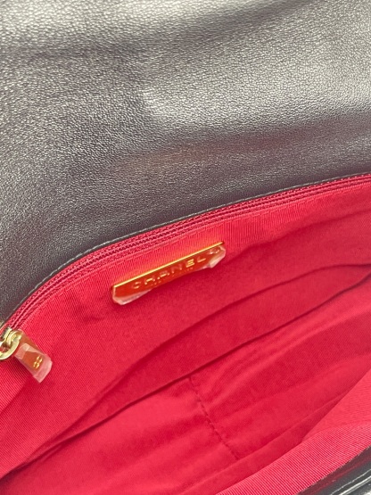 CHANEL - Medium 19 Bag Black Lambskin Handbag