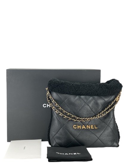 CHANEL - 22 Bag Black Lambskin Gold Hardware Small