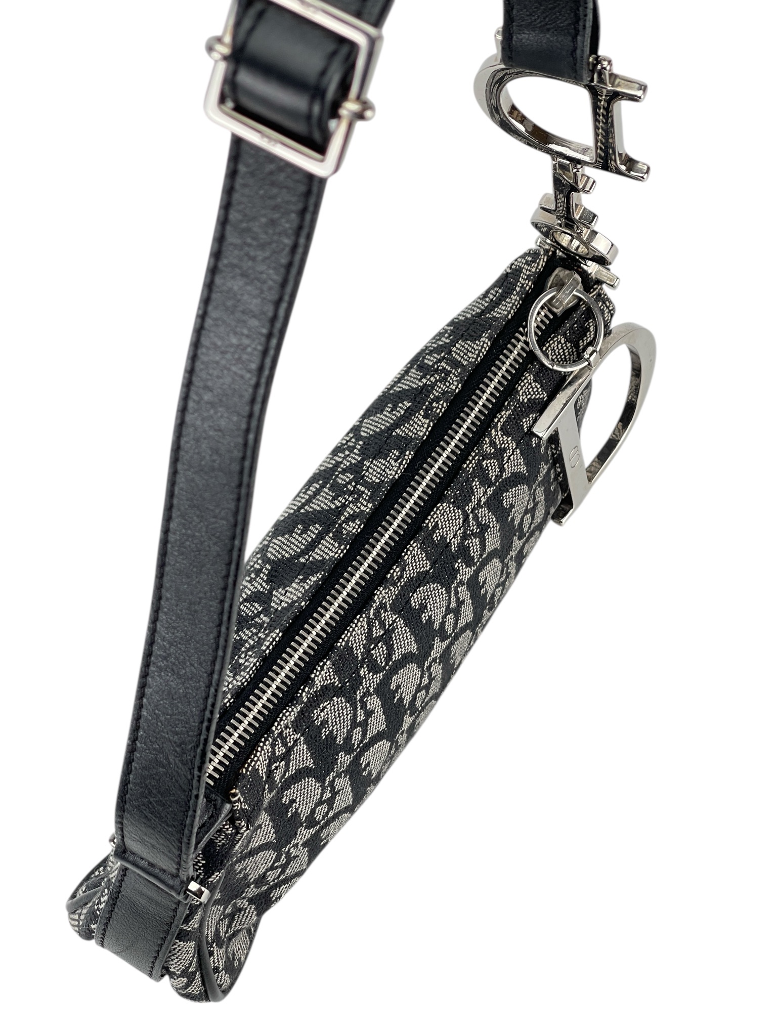 CHRISTIAN DIOR - Black Canvas Pouch Shoulder Bag 拍照用