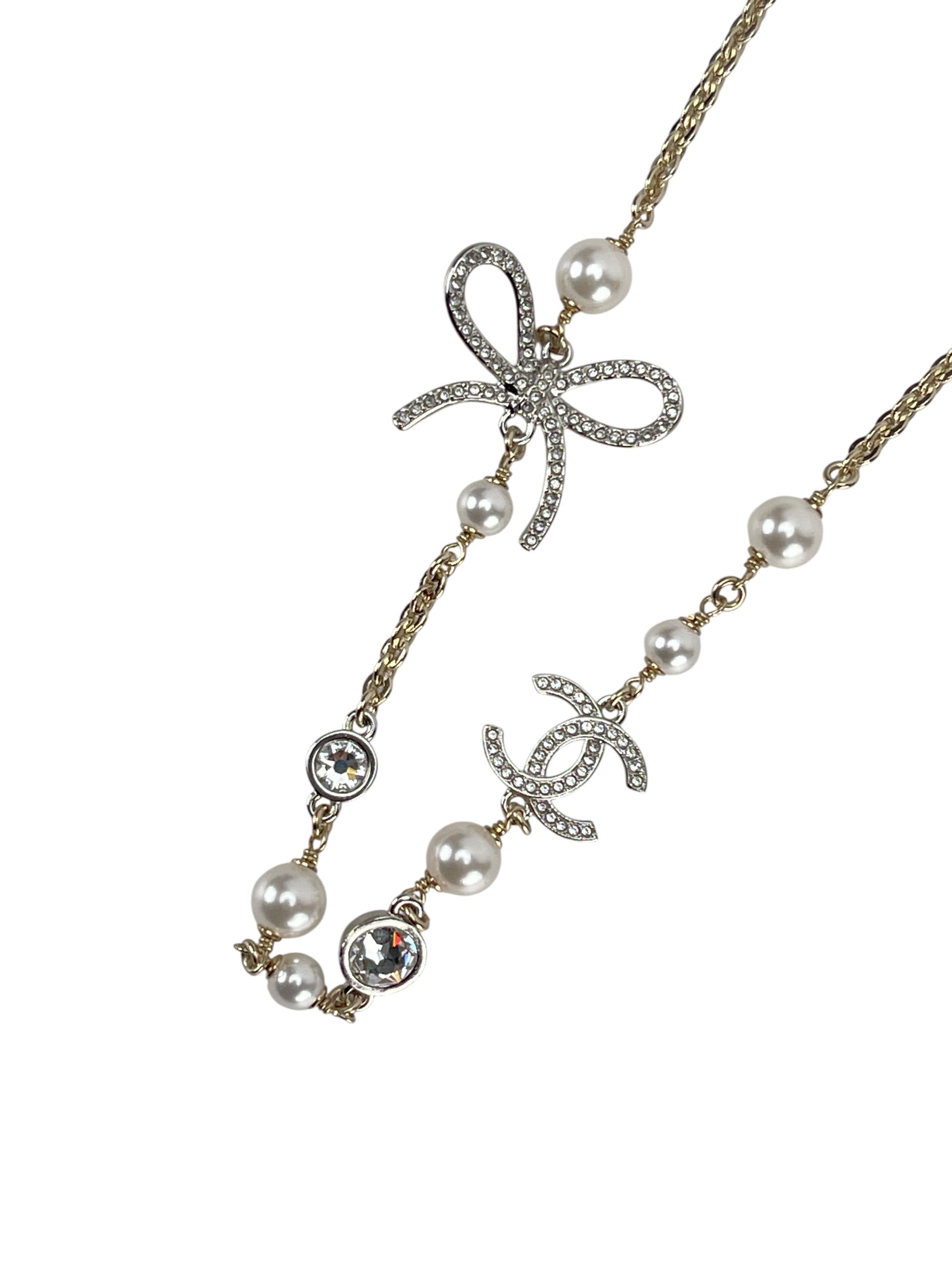 CHANEL - 25K Gold CC Bow Pearl Rhinestone Necklace
