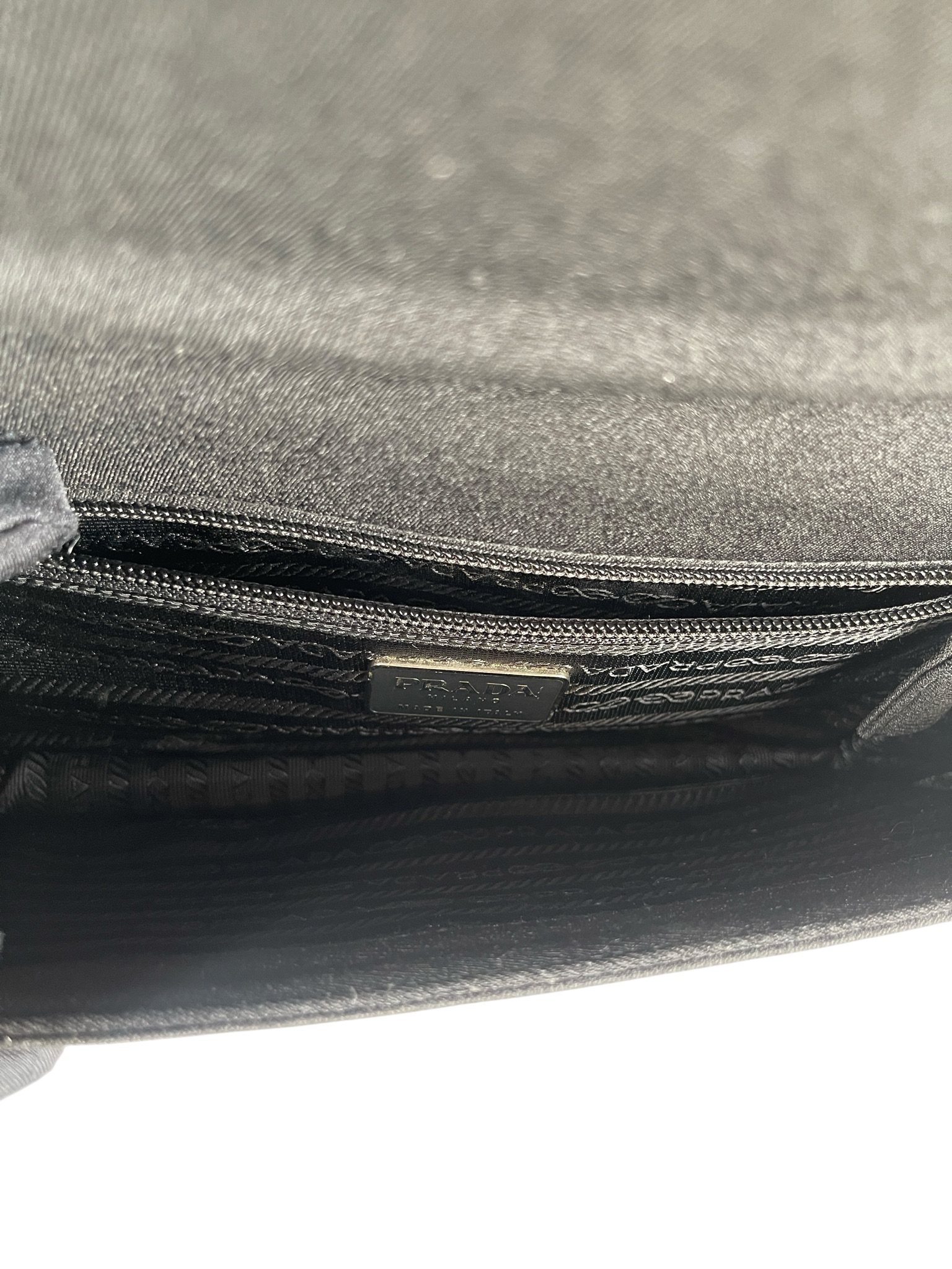 PRADA - Triangle Logo Chunky Chain Shoulder Bag