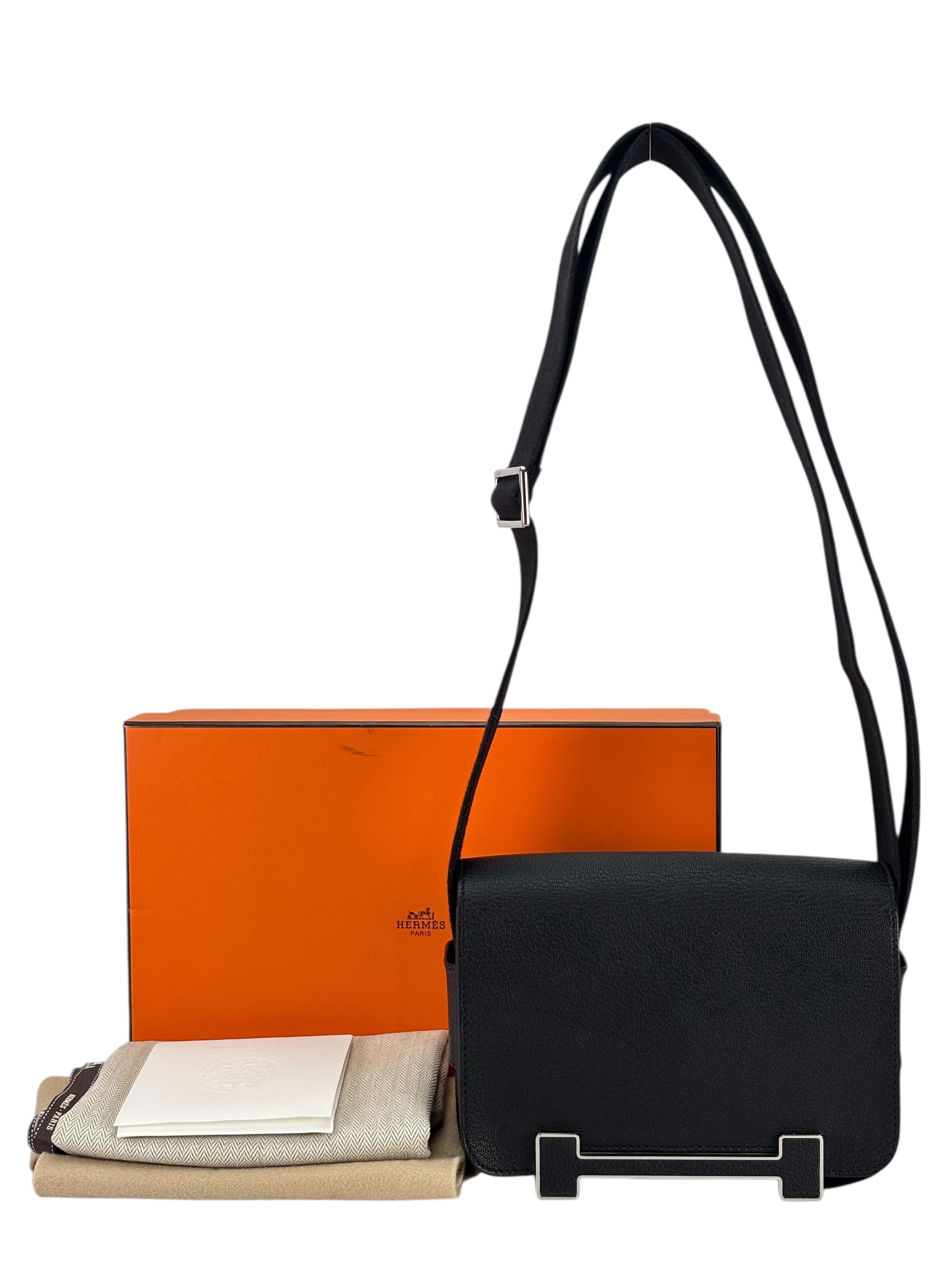 HERMES - Geta Chevre 89 Noir Silver Hardware – Camellia Vintage Tokyo