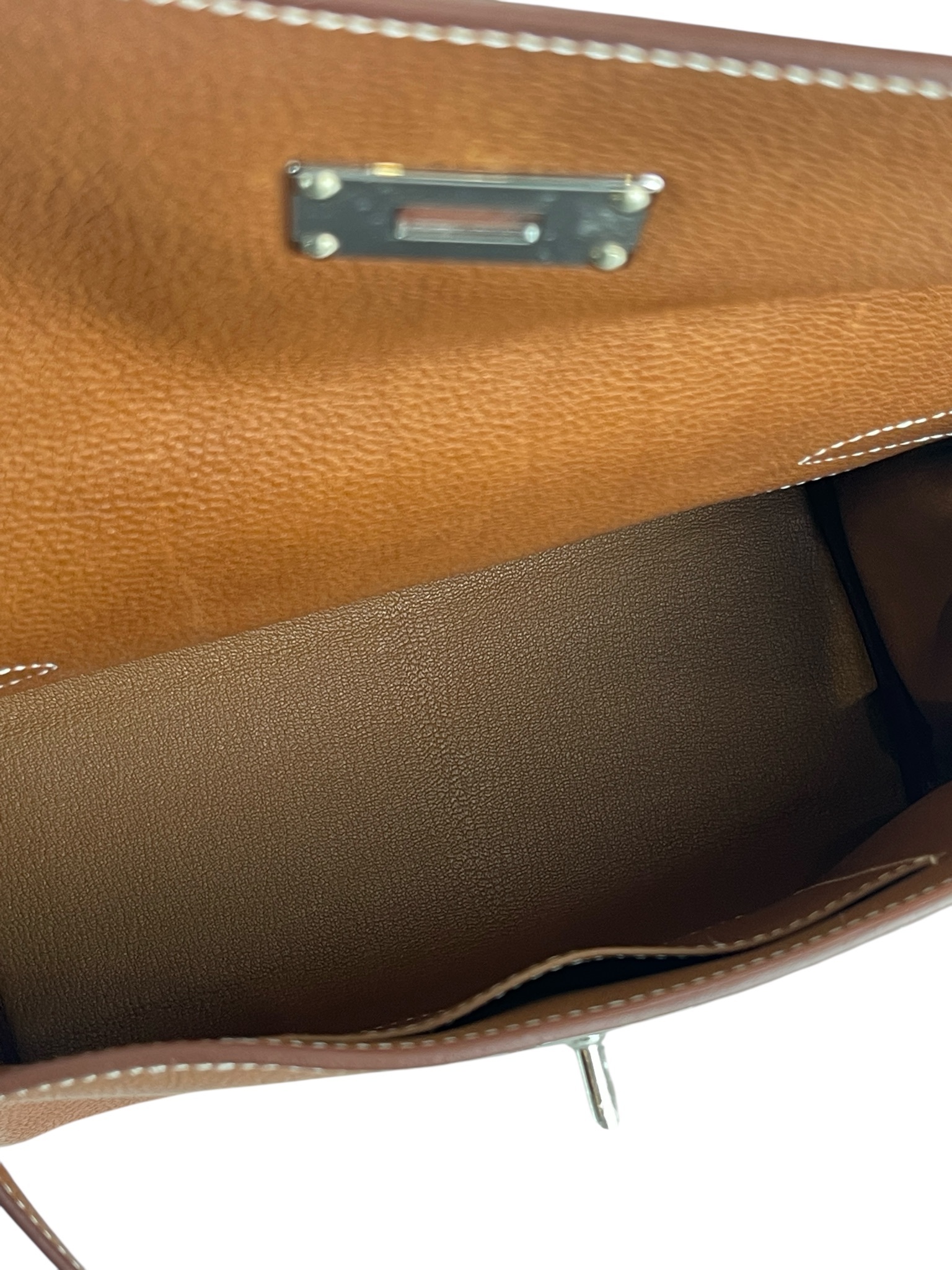 HERMES - Kelly Messenger PM 18 Vache Hunter Leather Fauve 34 Palladium Hardware W (2024)