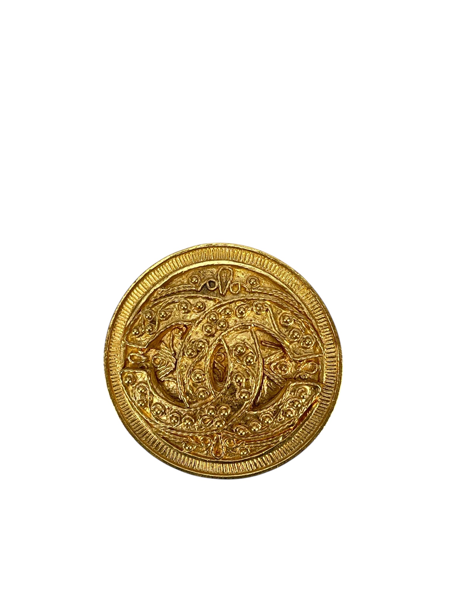 CHANEL - 94A Gold Tone CC Logo Round Brooch