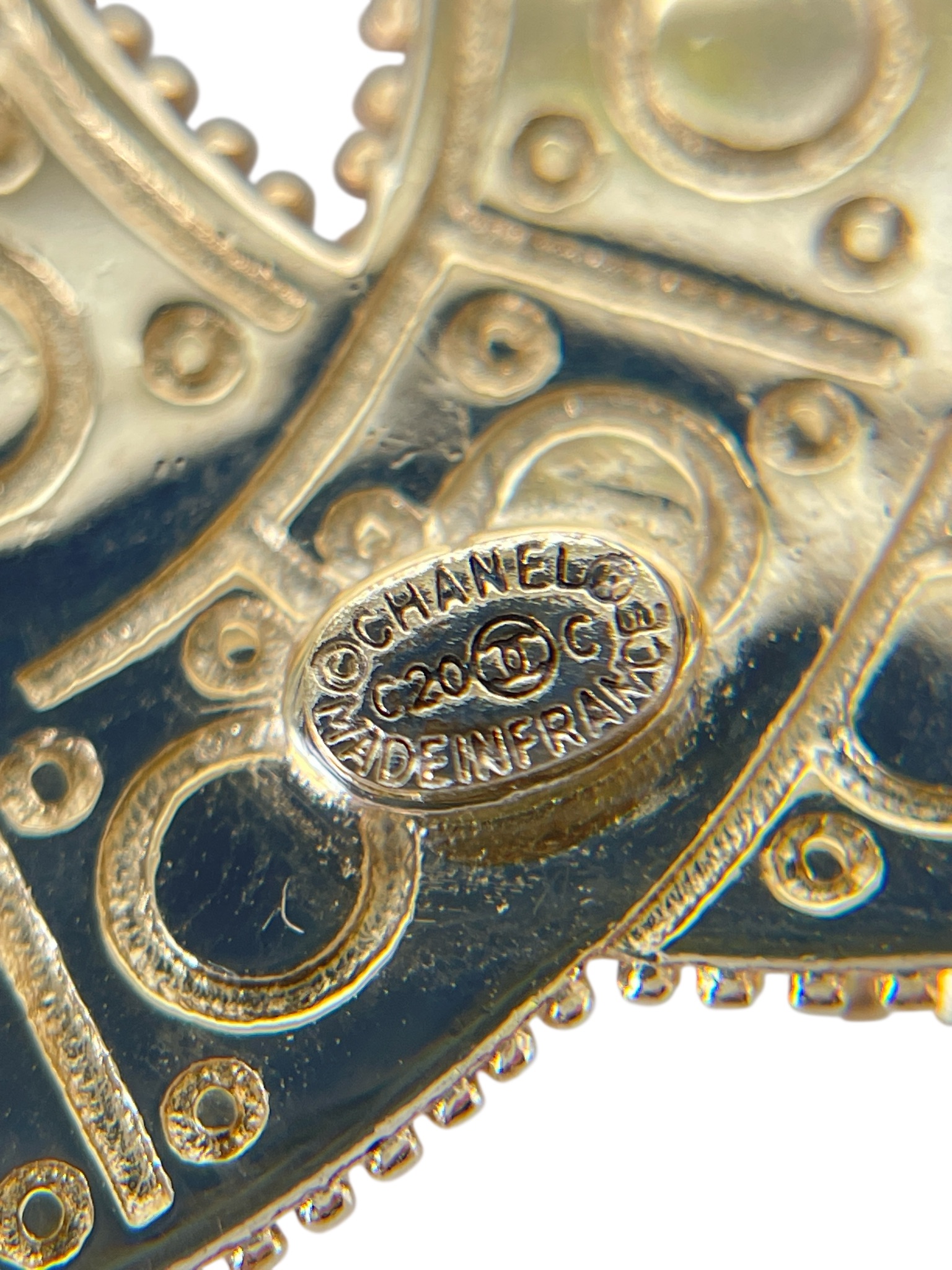 CHANEL - 20C Coco Mark Pearl Brooch Gold