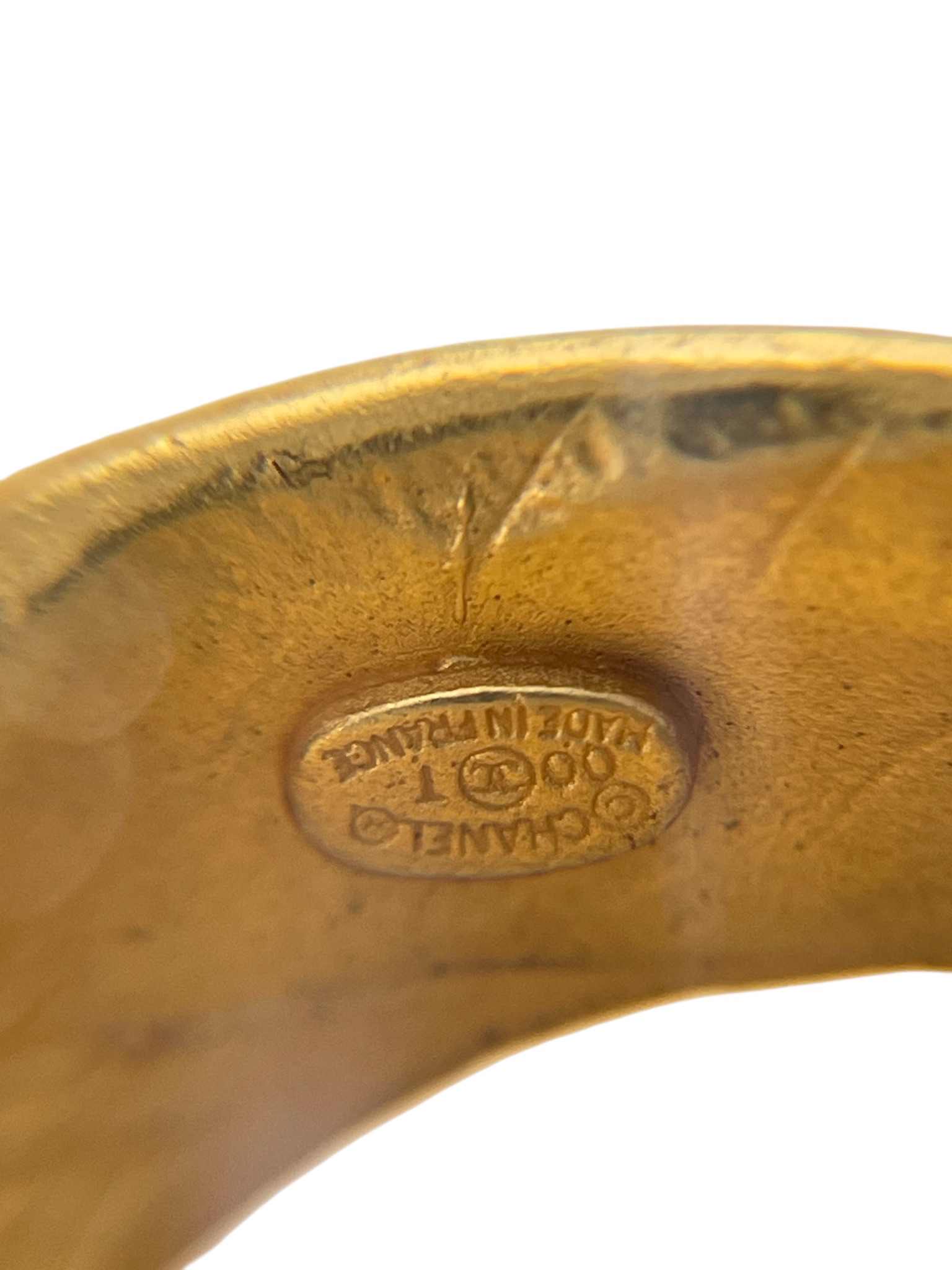 CHANEL - 00T Gold Coco Mark Brooch