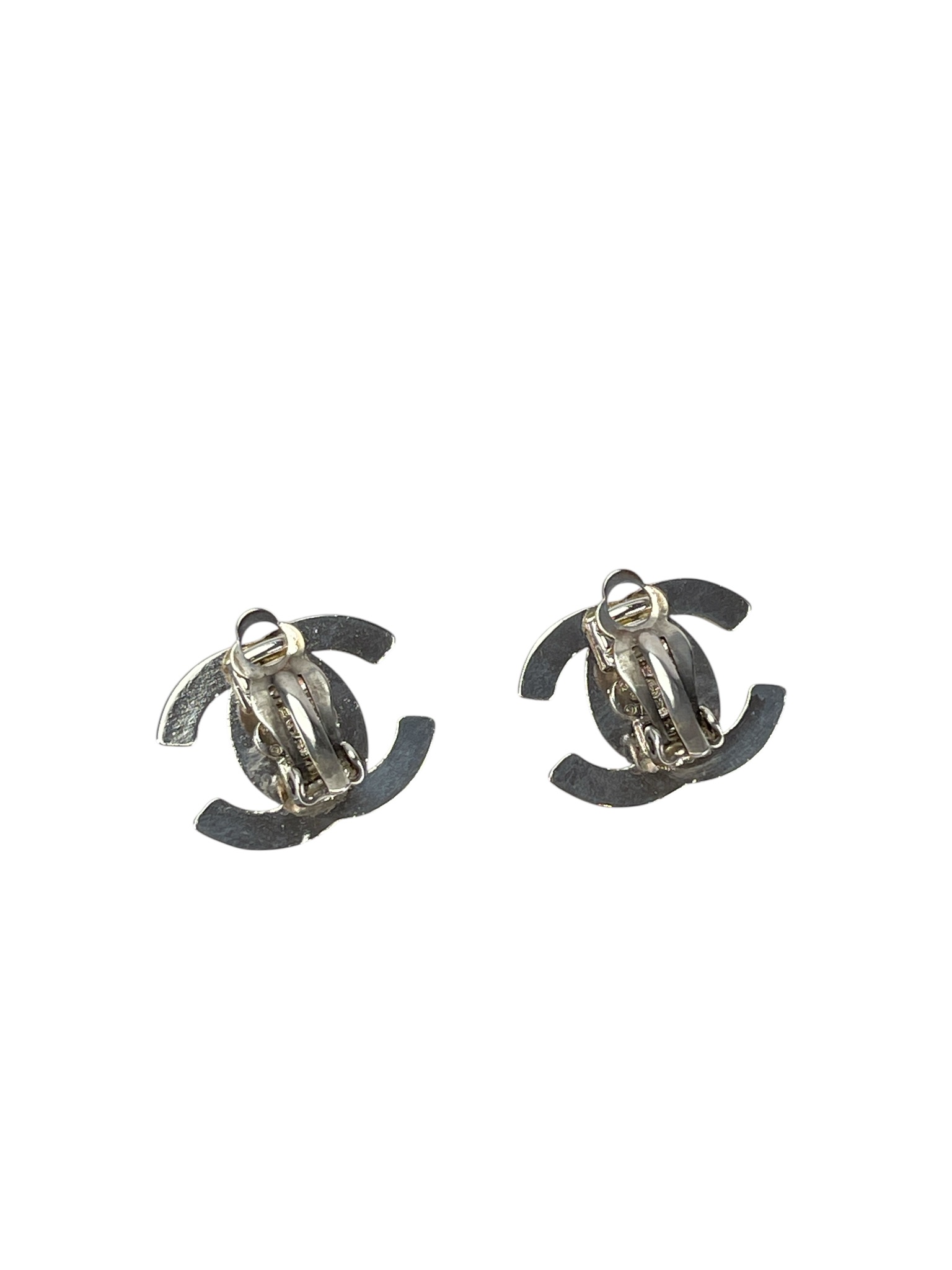 CHANEL - 96P Silver CC Logo Turnlock Earrings