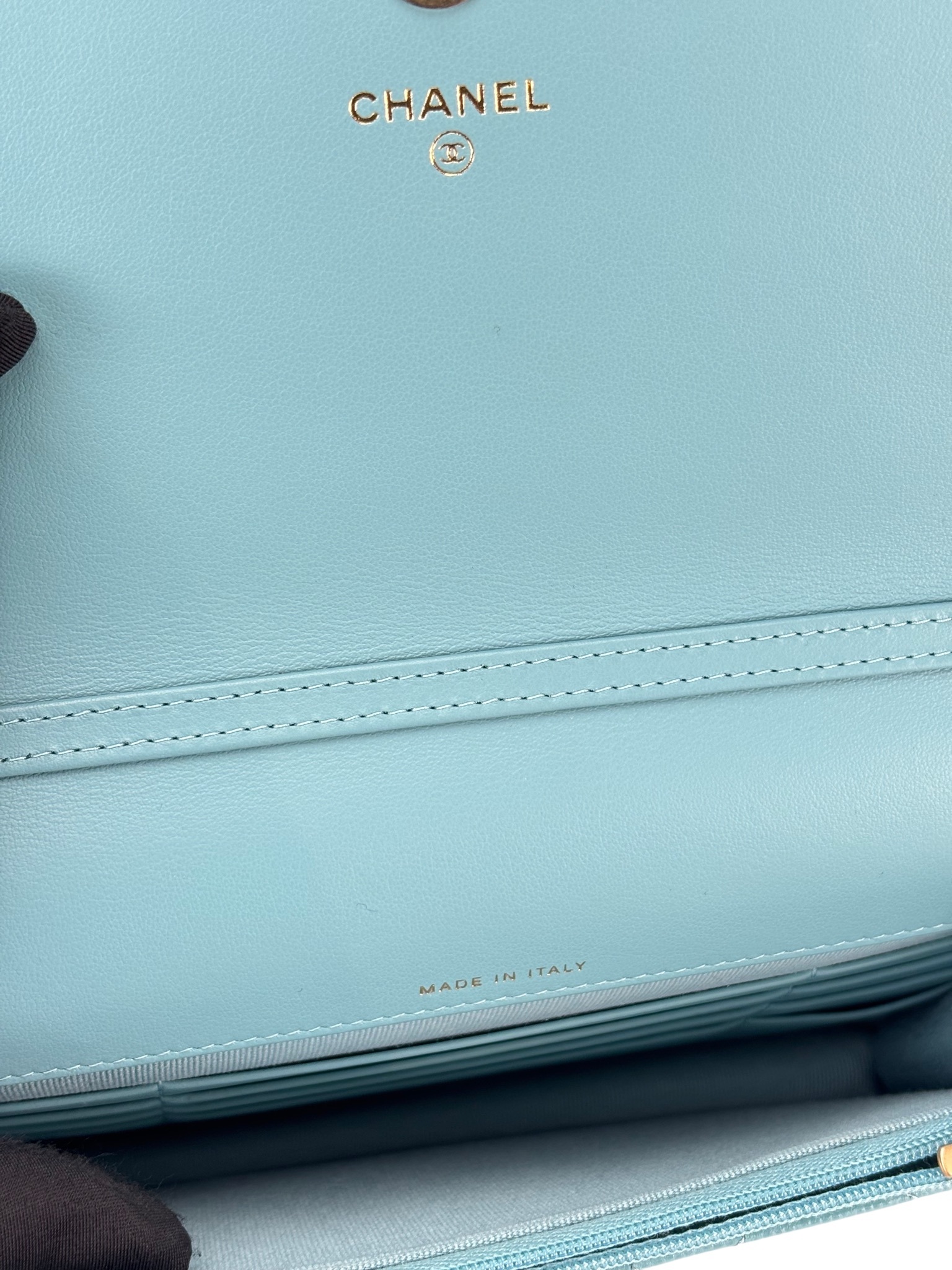 CHANEL - 24C Blue Caviar Roller Skate Chain WOC