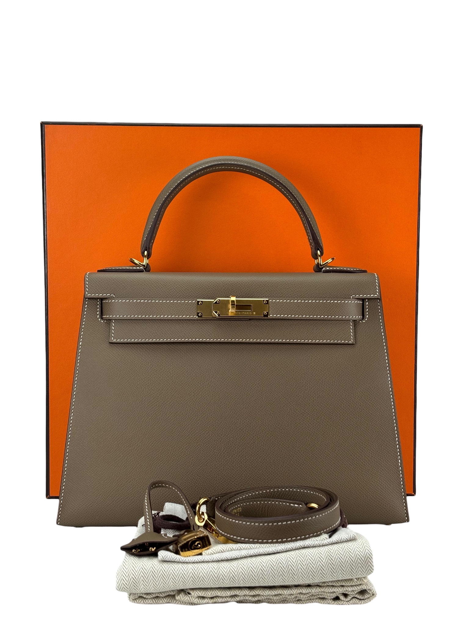 HERMES - Kelly 28 Etoupe Epsom Gold Hardware
