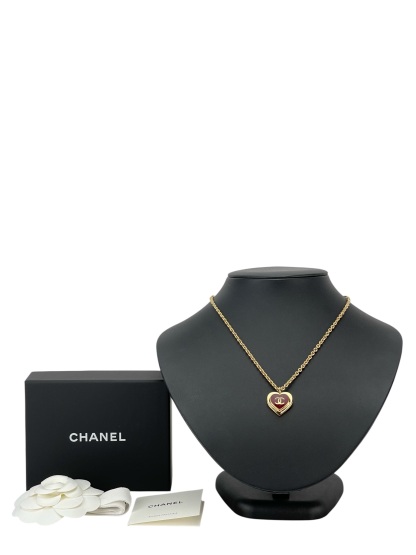 CHANEL - 26P Red Gold Heart CC Pendant Necklace
