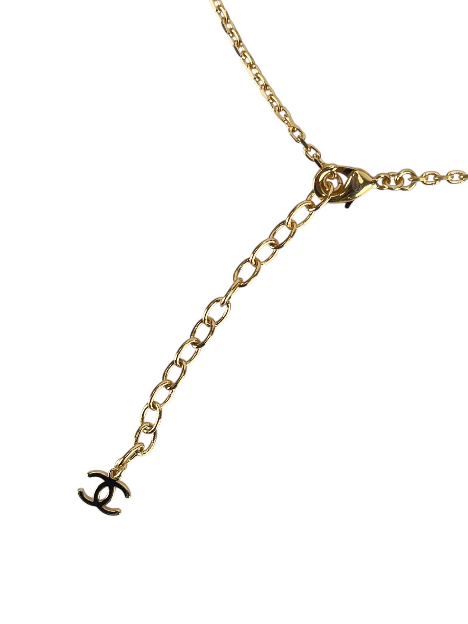 CHANEL - 26P Gold Quilted CC Pendant Necklace