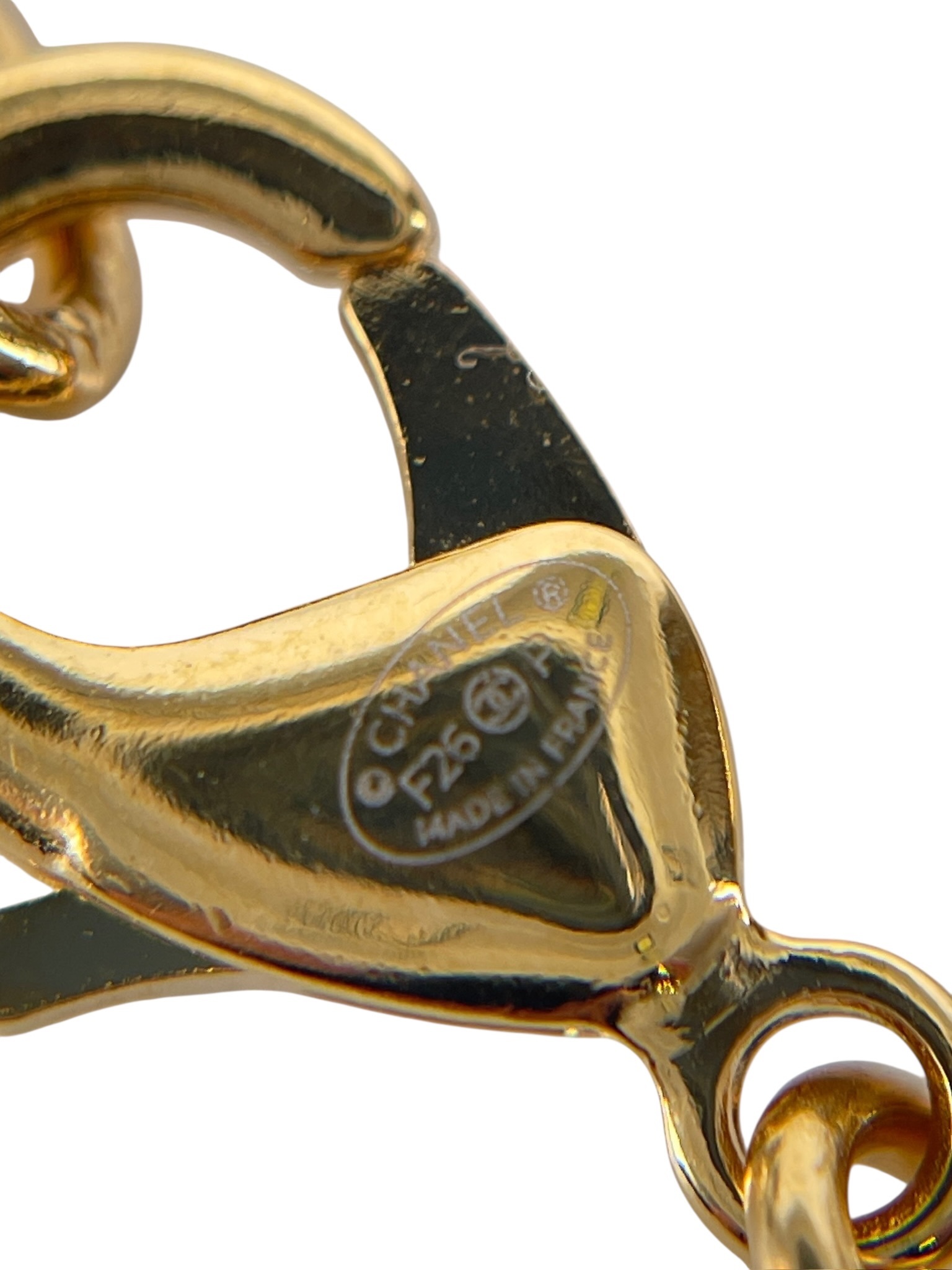 CHANEL - 26P Gold Quilted CC Pendant Necklace