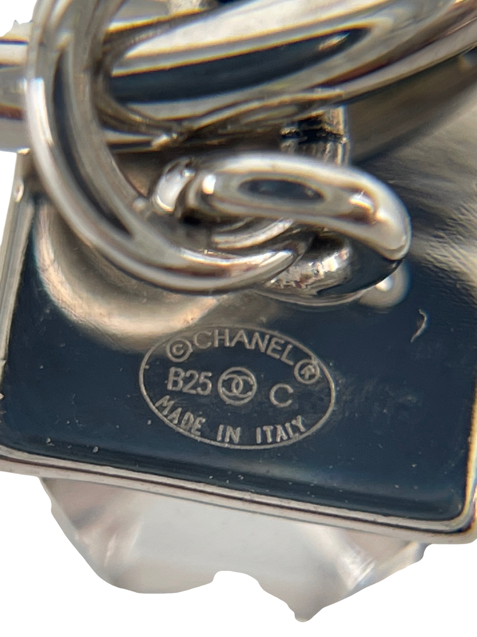 CHANEL - 25C Silver-tone Rhinestone Earrings