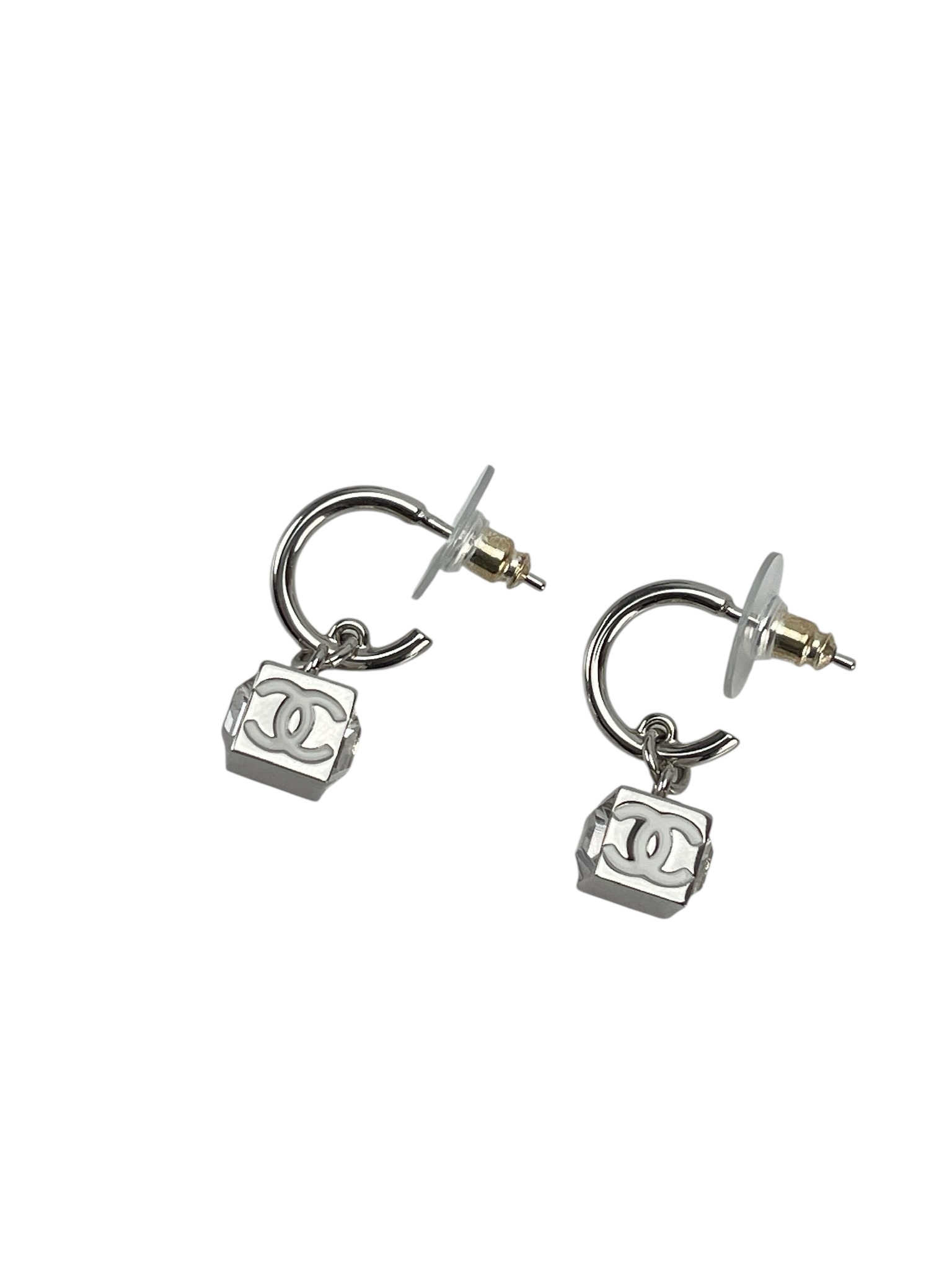 CHANEL - 25C Silver-tone Rhinestone Earrings
