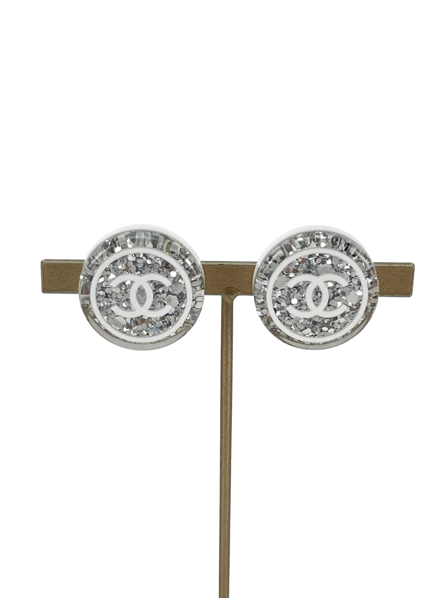 CHANEL - 25C Sliver CC Logo Round Earrings