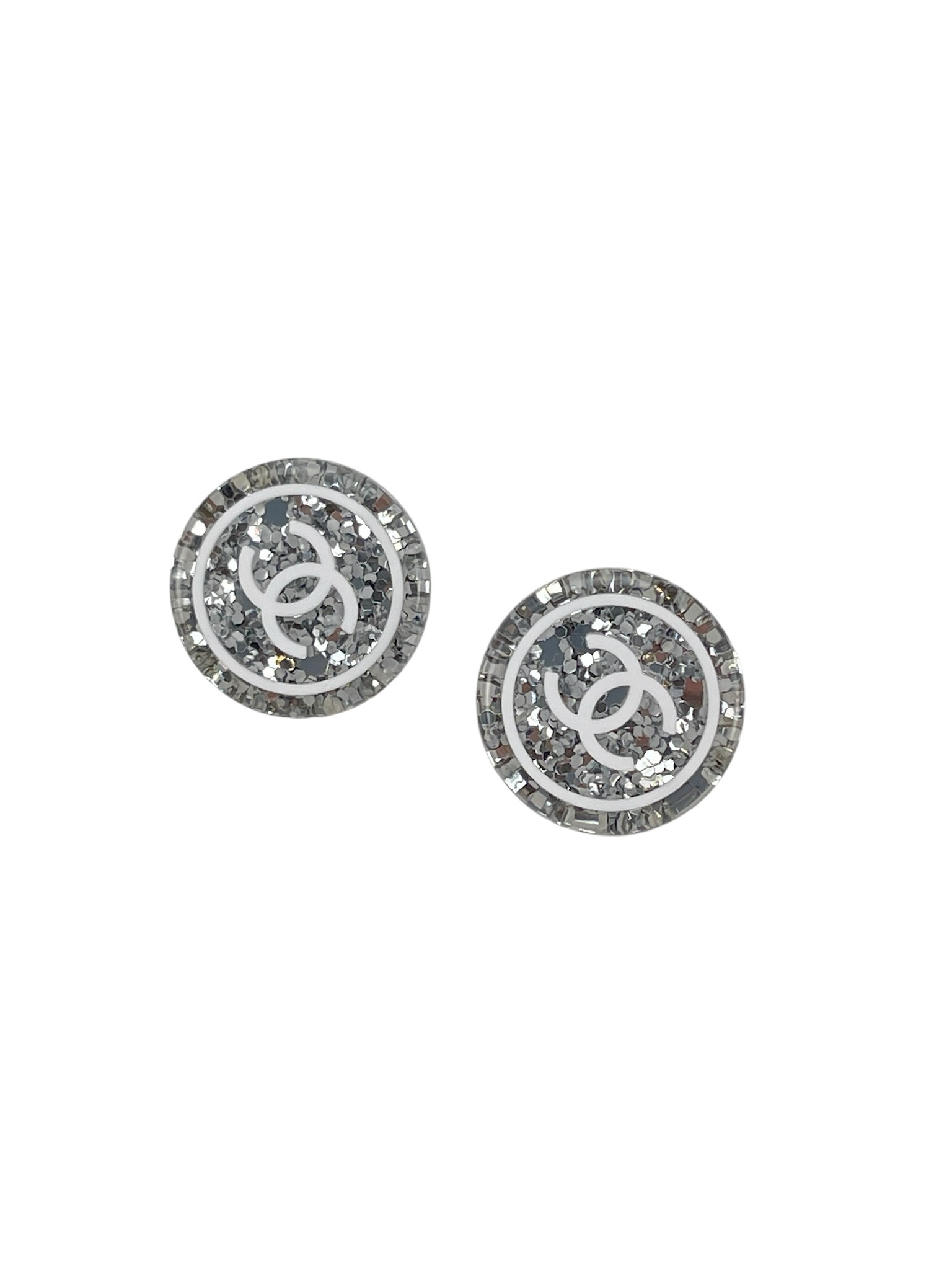 CHANEL - 25C Sliver CC Logo Round Earrings