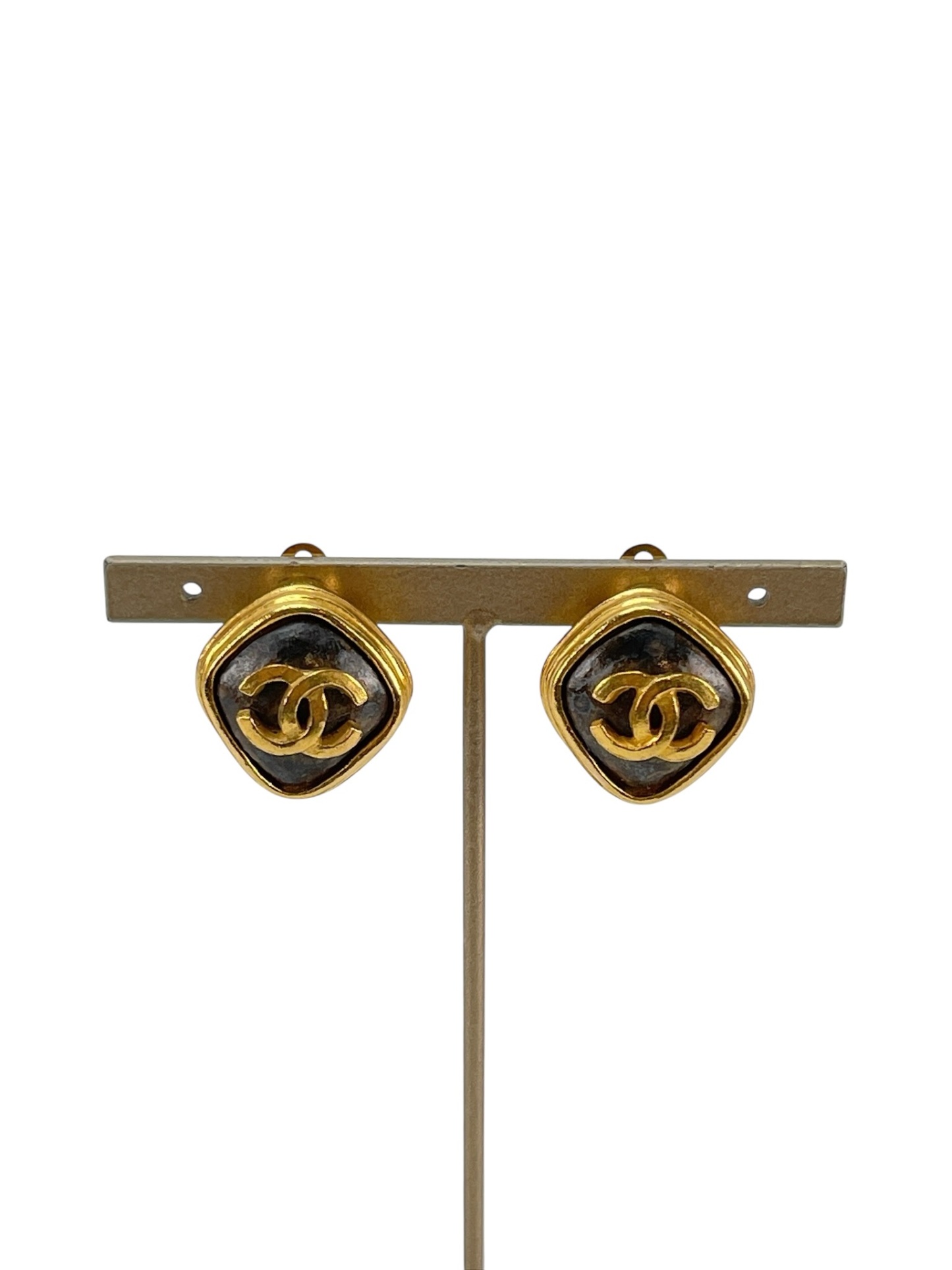 CHANEL - 97A Rhombus CC Logo Earrings