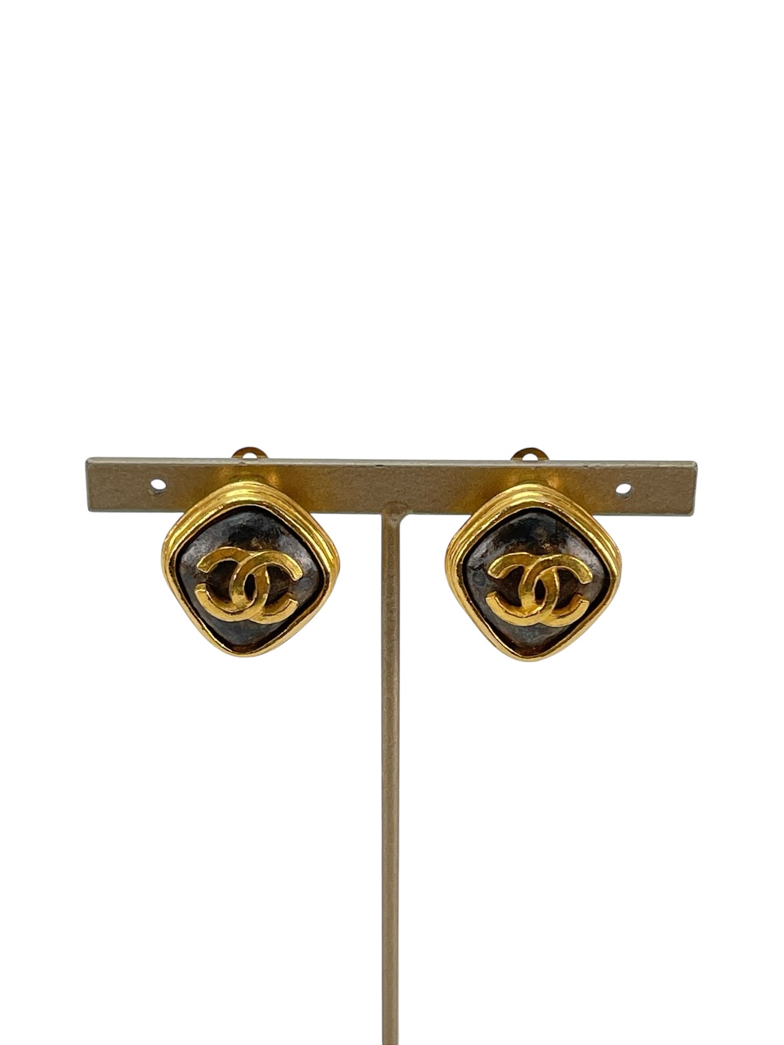 CHANEL - 97A Rhombus CC Logo Earrings