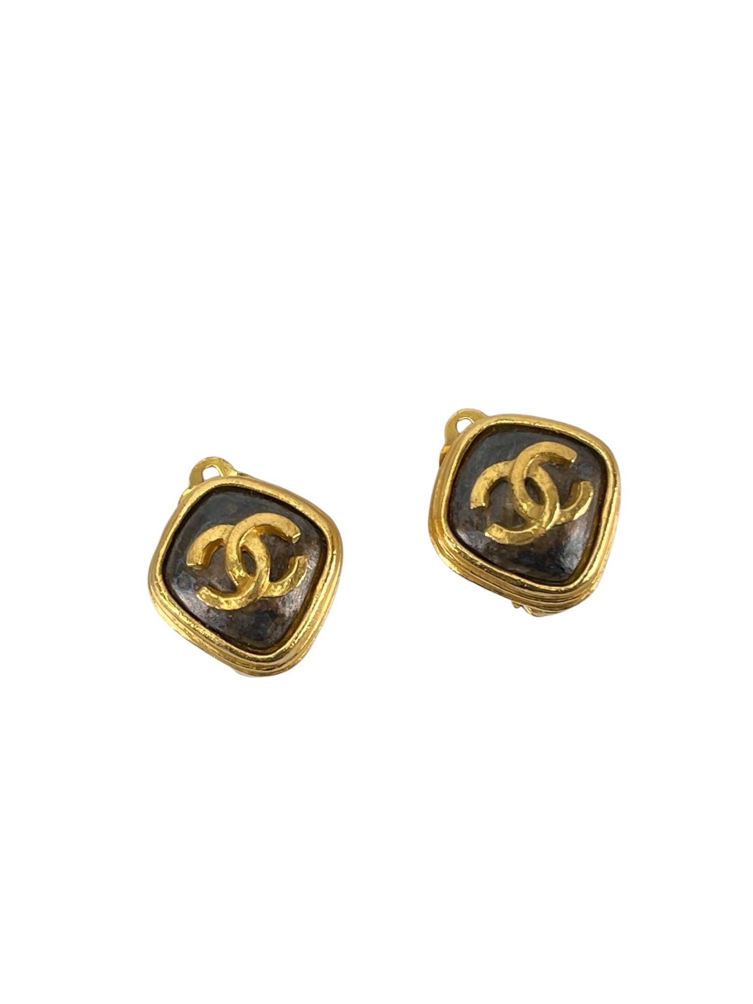 CHANEL - 97A Rhombus CC Logo Earrings
