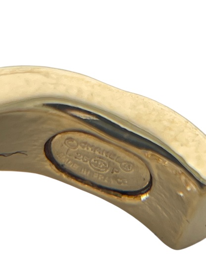 CHANEL - 26P Gold Quilted CC Earrings