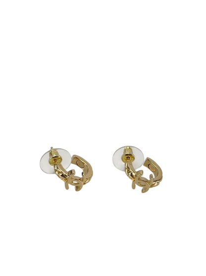 CHANEL - 26P Gold Quilted CC Earrings