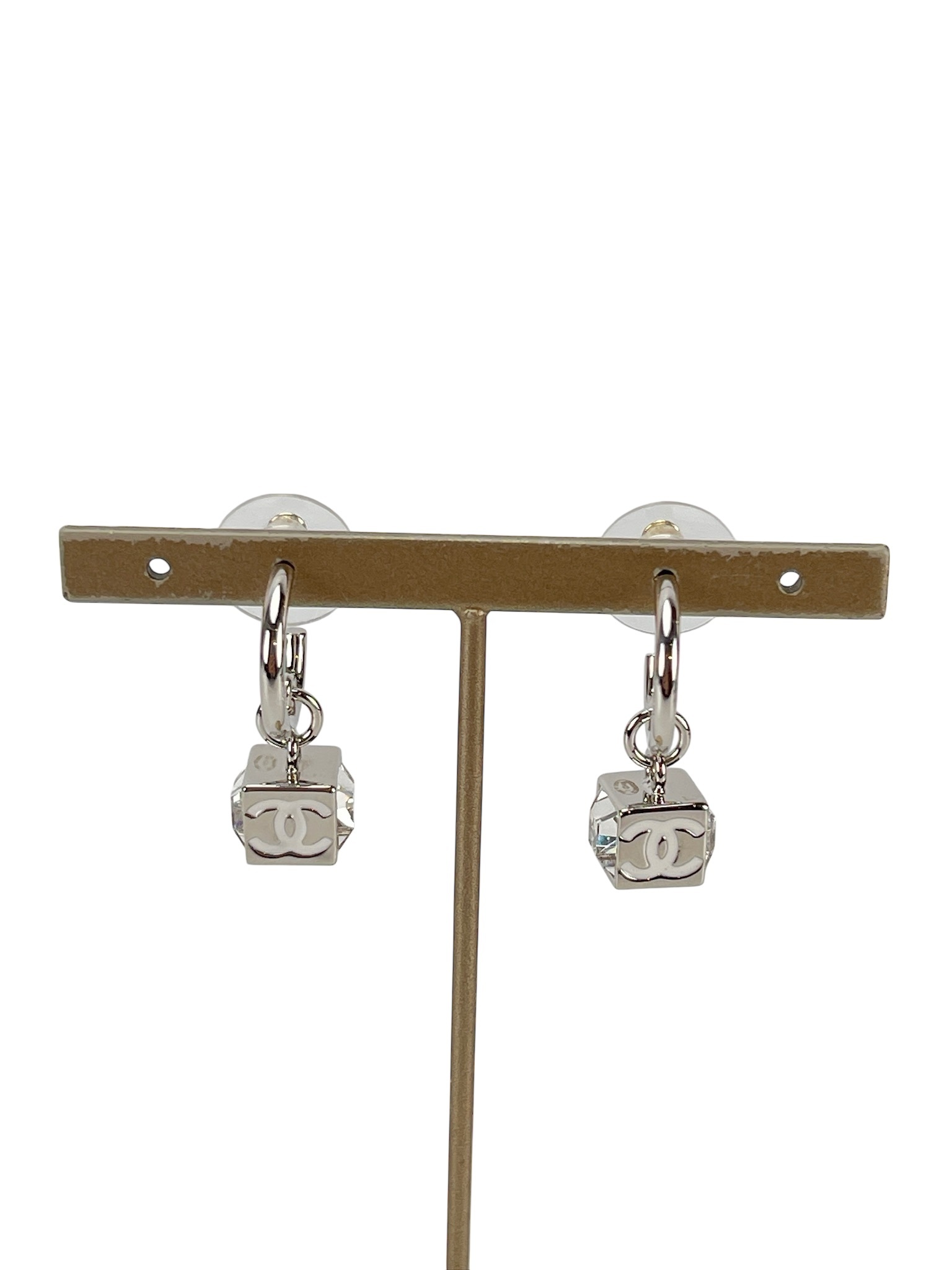 CHANEL - 25C Silver-tone Rhinestone Earrings