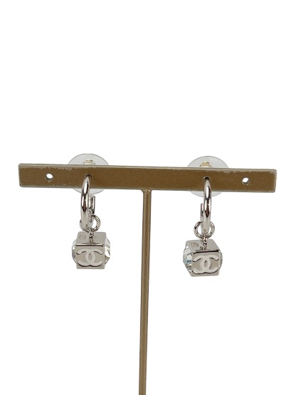 CHANEL - 25C Silver-tone Rhinestone Earrings