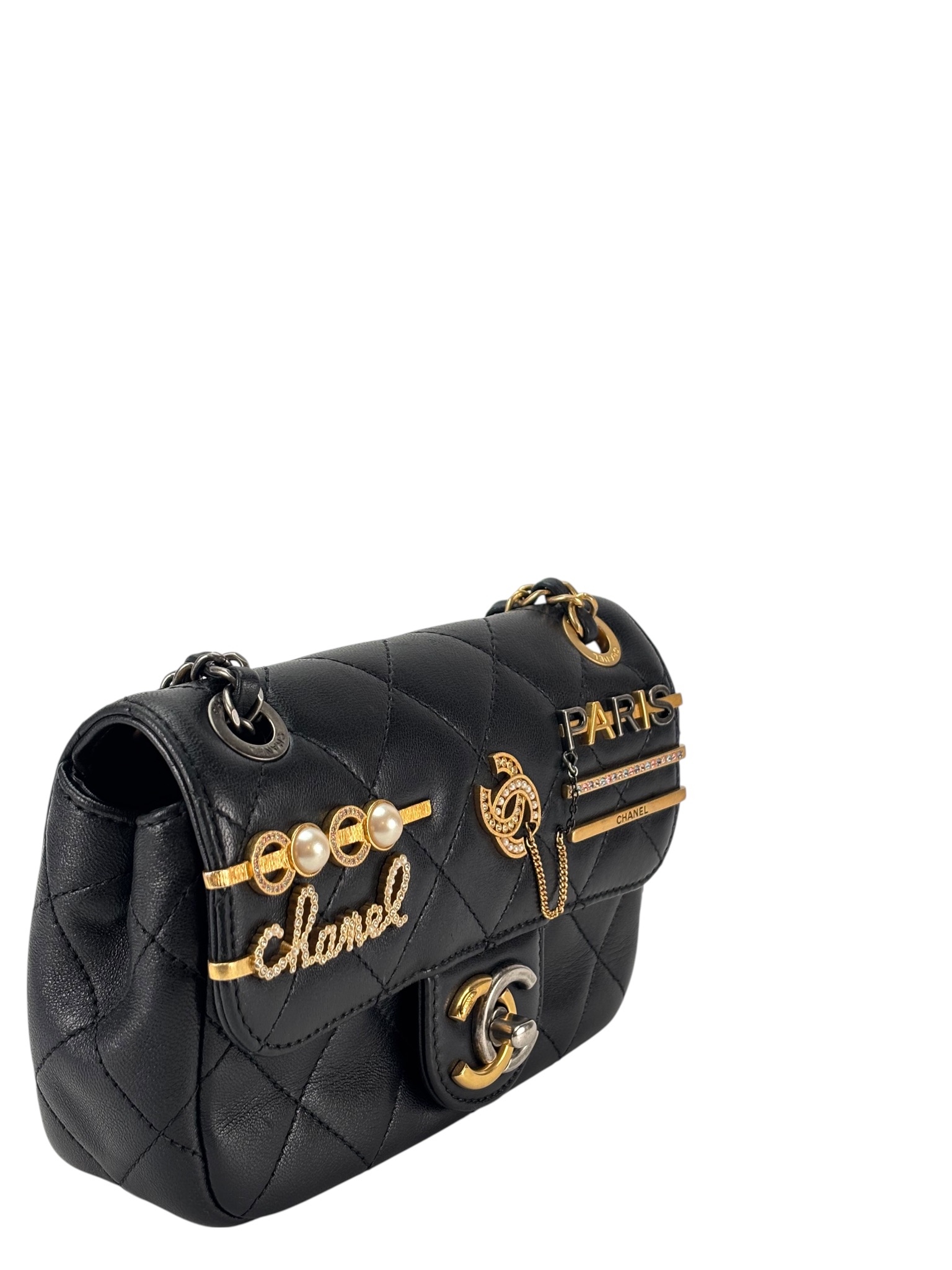 CHANEL - 22C Black Lambskin Matelasse Clip Coco GX Chain Shoulder Bag