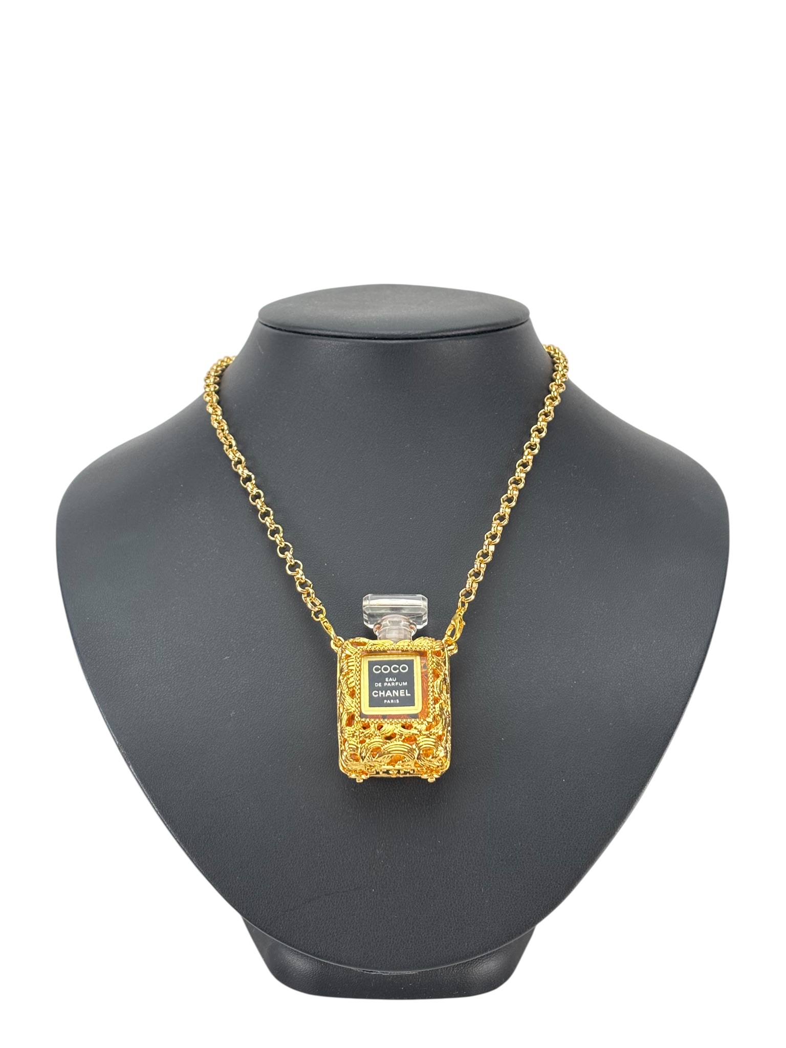 CHANEL - Coco Perfume Bottle Case Necklace – Camellia Vintage Tokyo