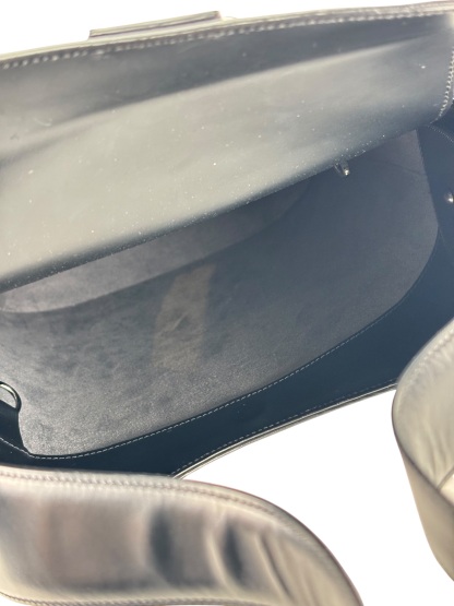 LOUIS VUITTON - Black Epi Verseau Leather Bag