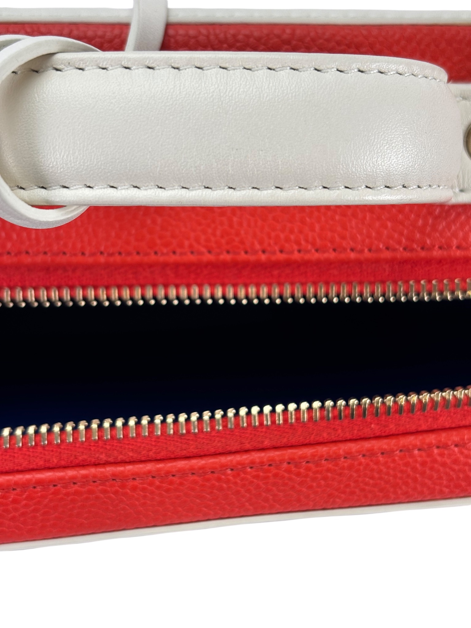 CHANEL - Blue Red Caviar Quilted Small CC Filigree Vanity Case