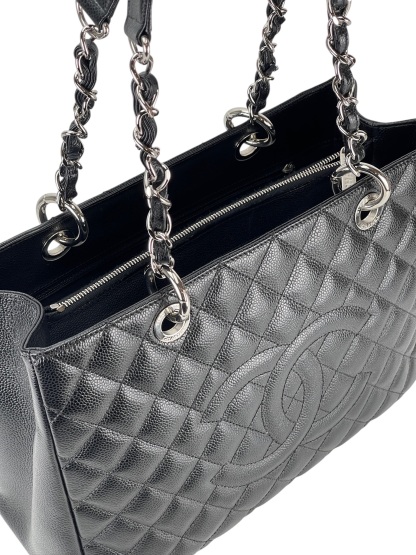 CHANEL - Black Caviar Quilted Grand Shopping Tote GST Sliver Hardware