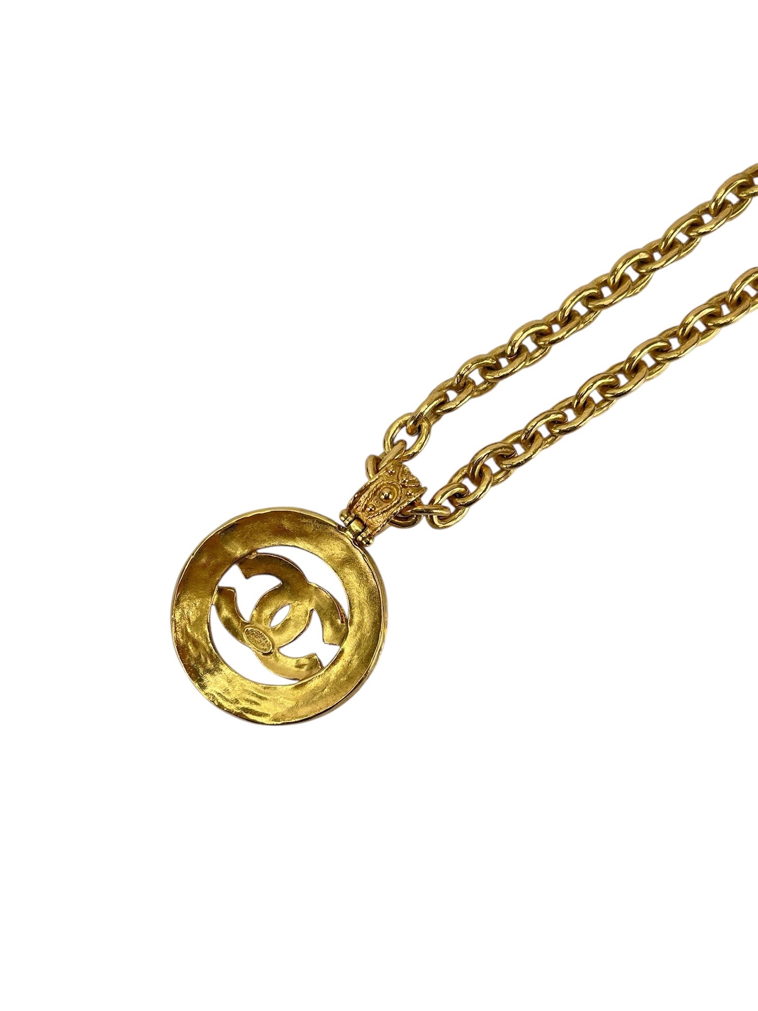 CHANEL - 94A Vintage Gripoix Cutout CC Necklace