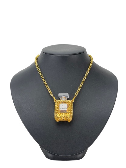 CHANEL - Gold Perfume Bottle Necklacee No5 