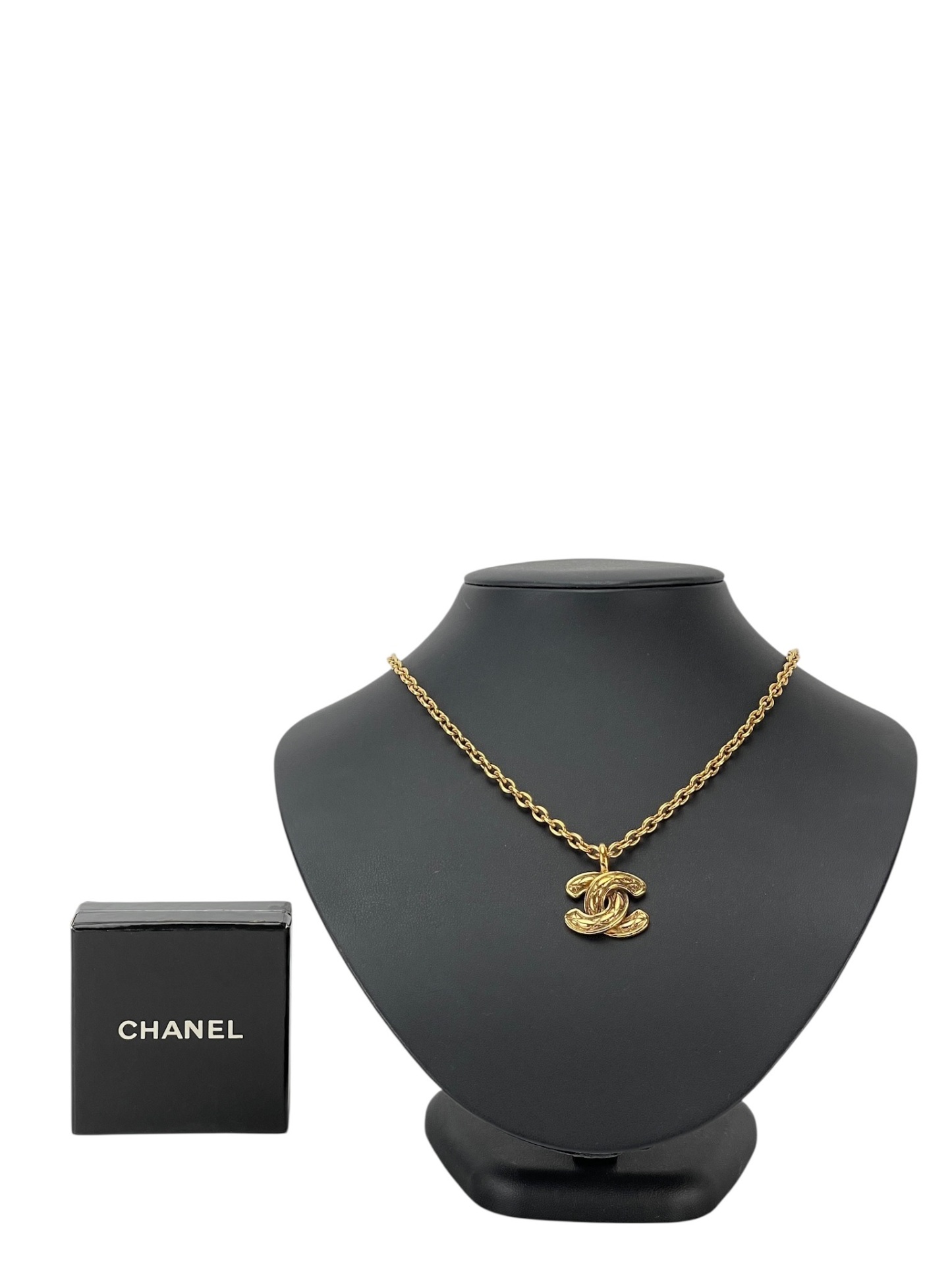CHANEL - Gold-tone Quilted CC Pendant Necklace