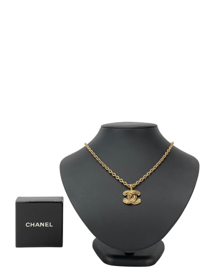 CHANEL - Gold-tone Quilted CC Pendant Necklace