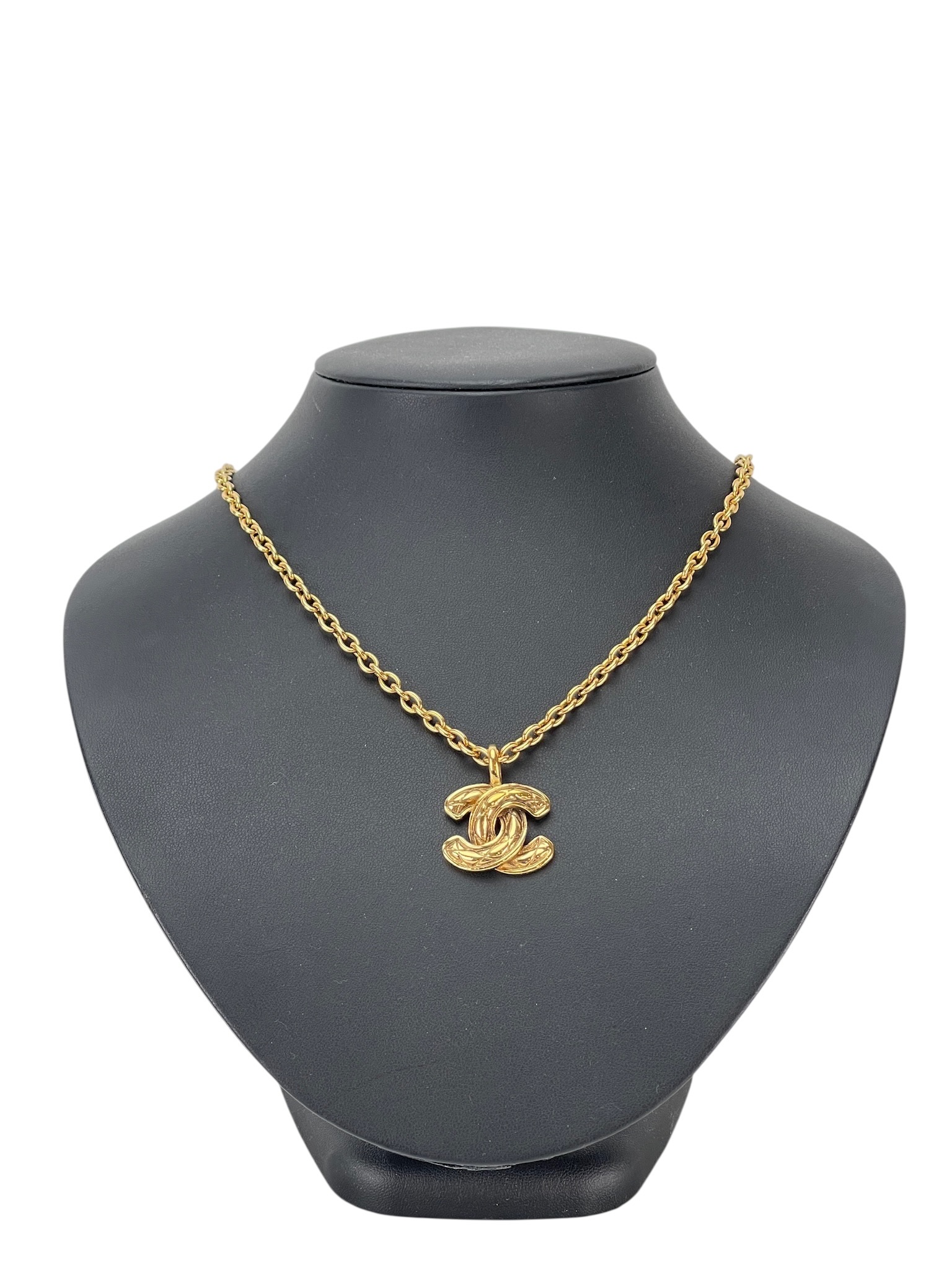 CHANEL - Gold-tone Quilted CC Pendant Necklace