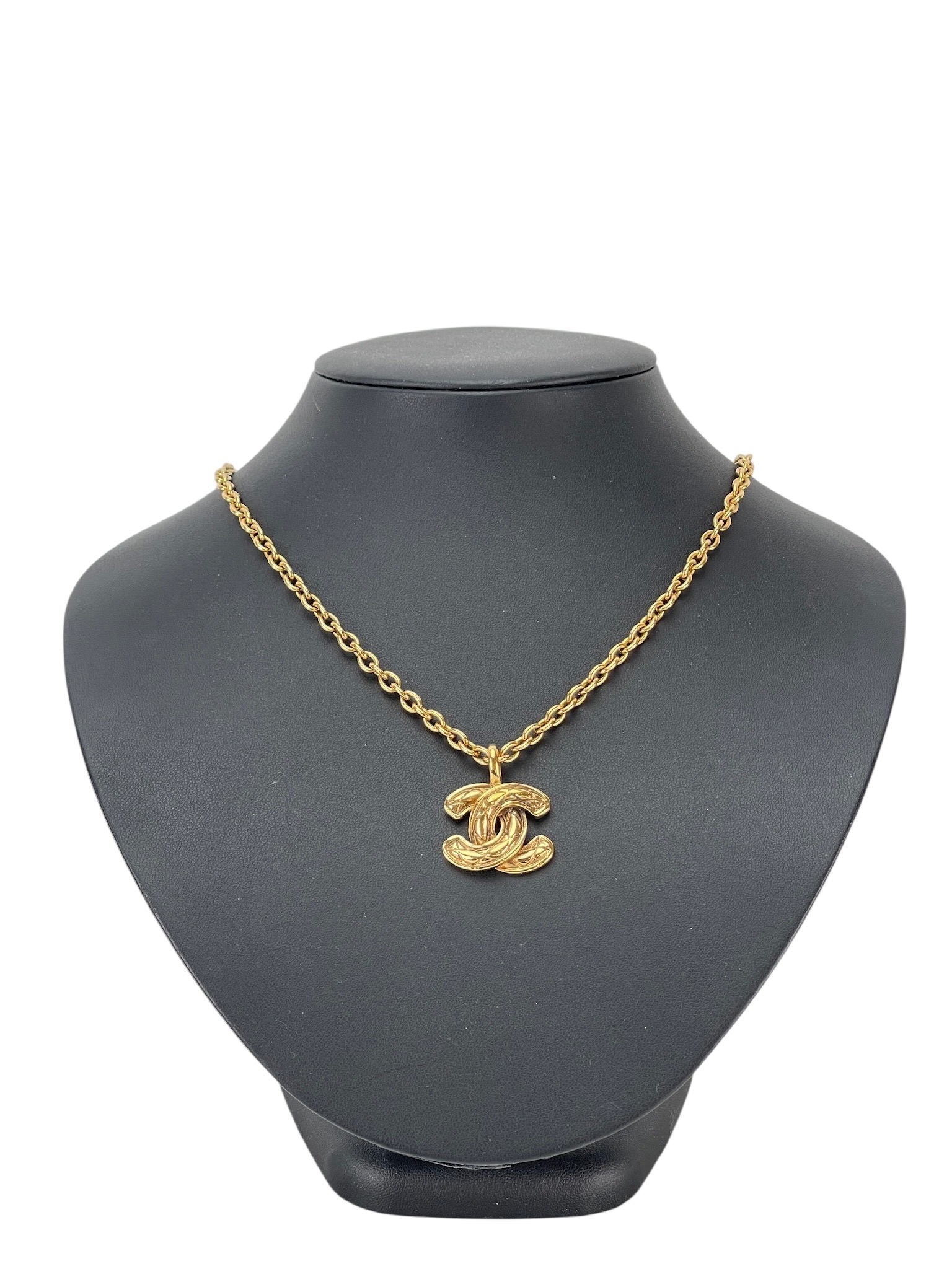 CHANEL - Gold-tone Quilted CC Pendant Necklace