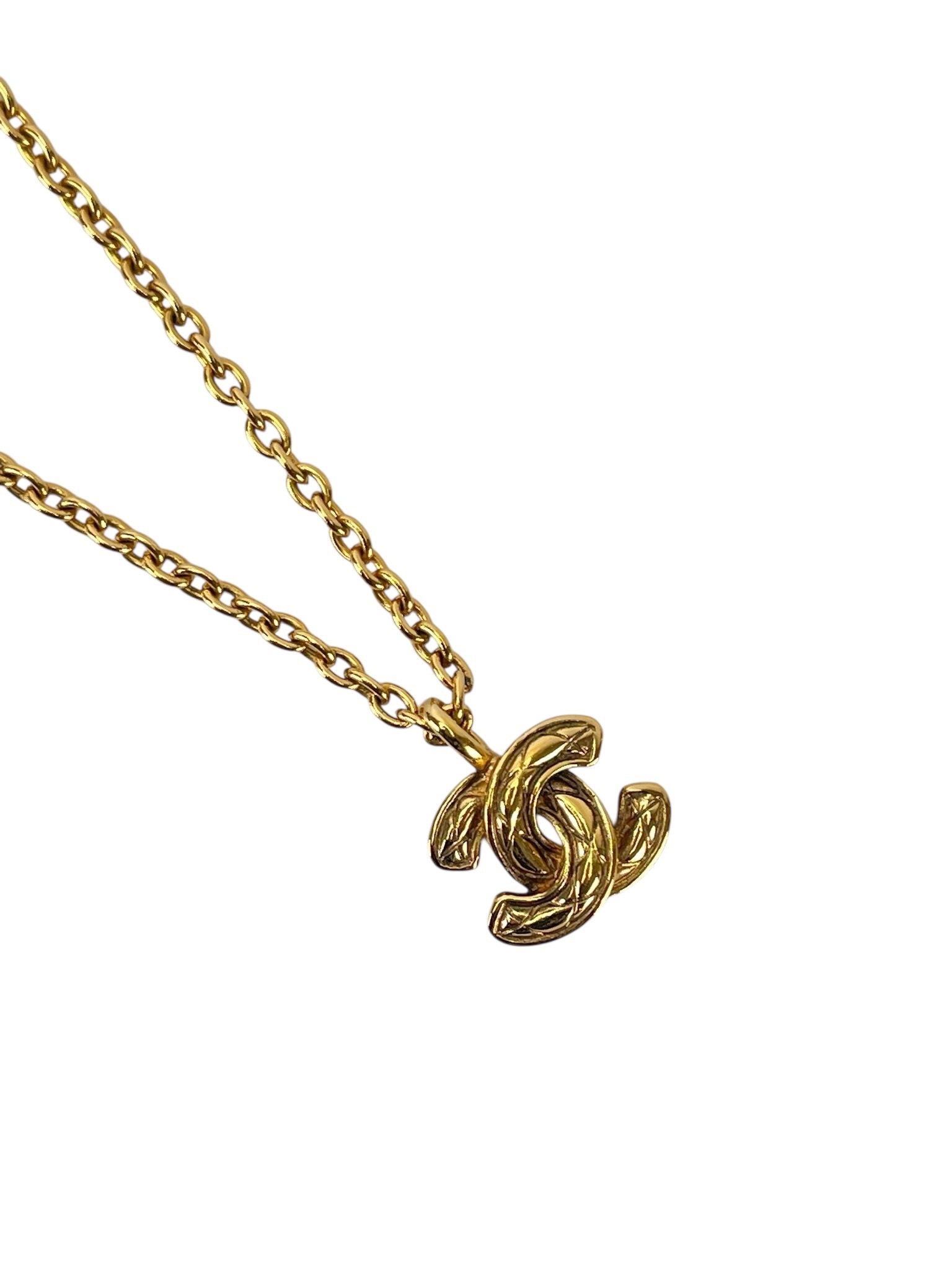 CHANEL - Gold-tone Quilted CC Pendant Necklace