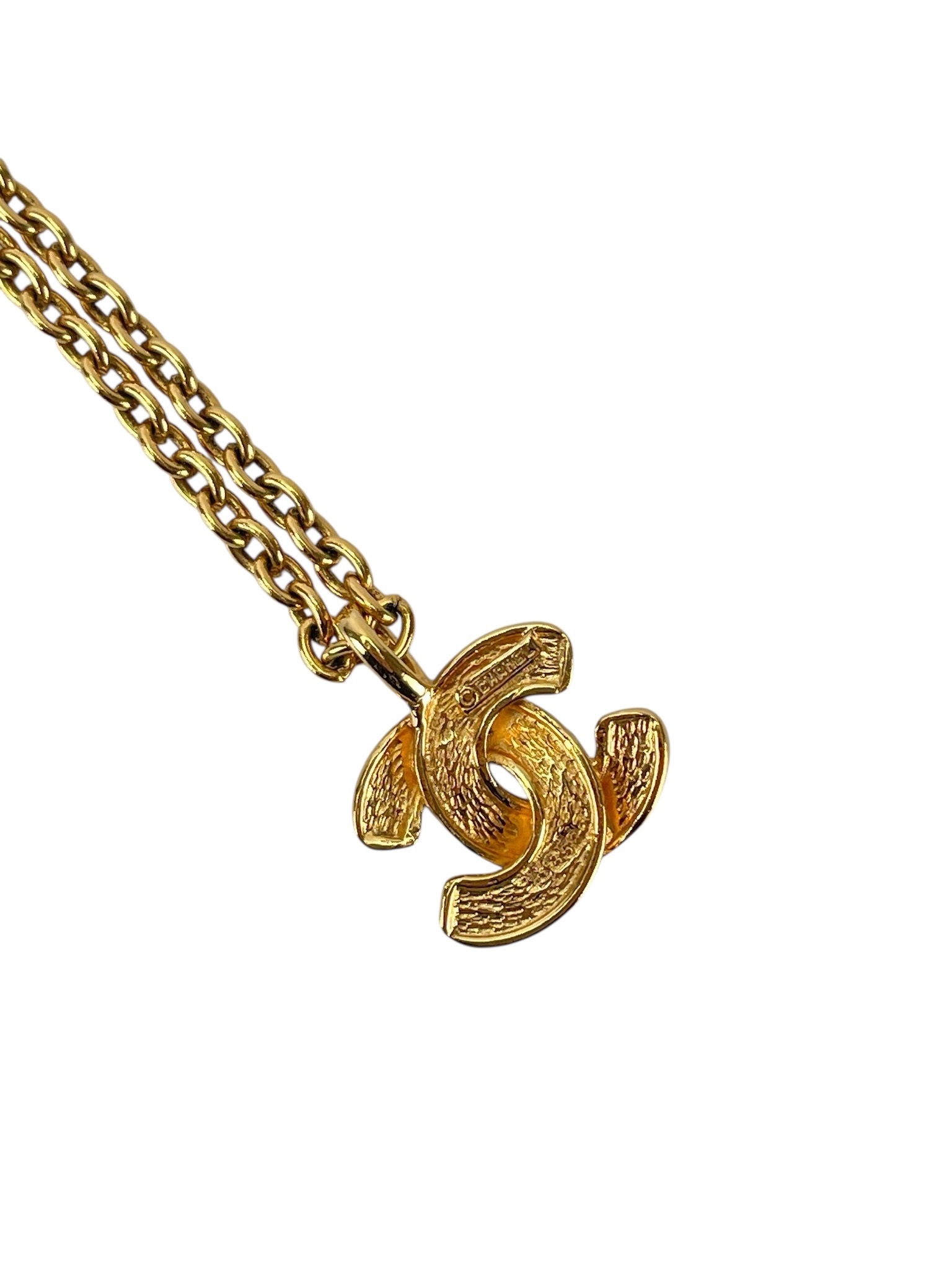 CHANEL - Gold-tone Quilted CC Pendant Necklace
