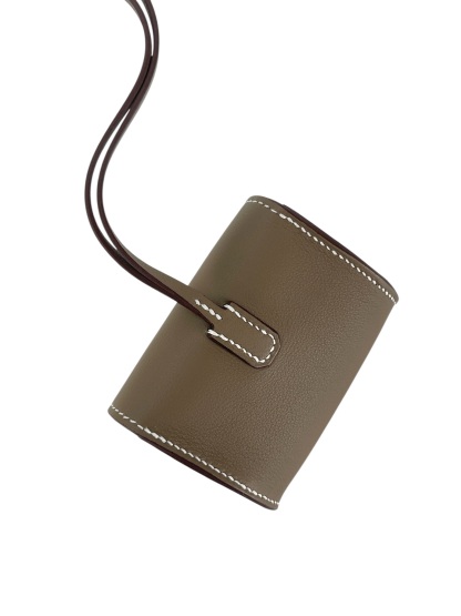 HERMES - Kelly Festival Etoupe Swift Bag Charm SHW K (2025)