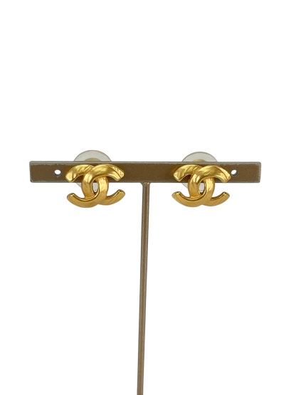 CHANEL - 00T Gold-Plated CC Logo Earrings