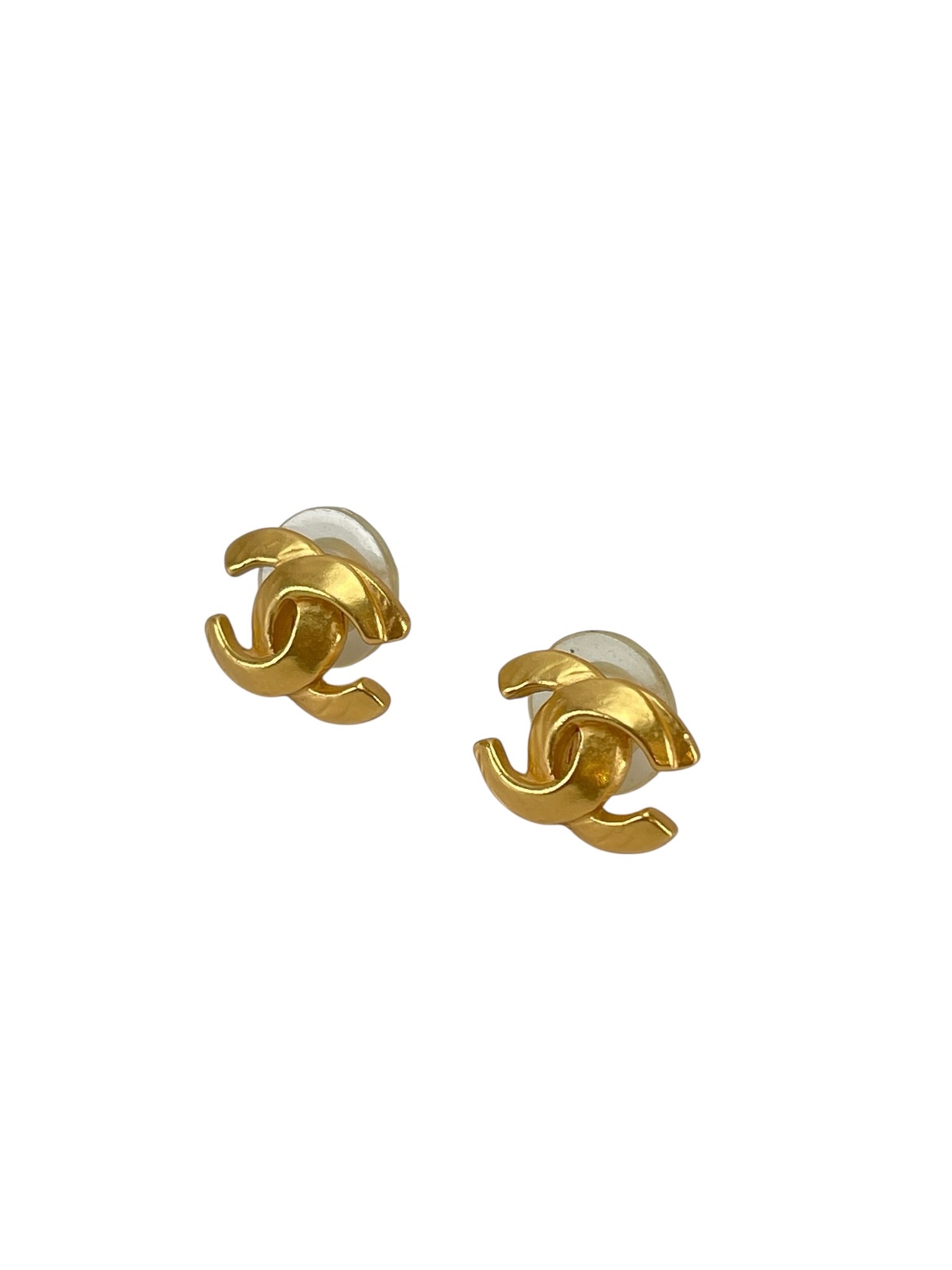 CHANEL - 00T Gold-Plated CC Logo Earrings