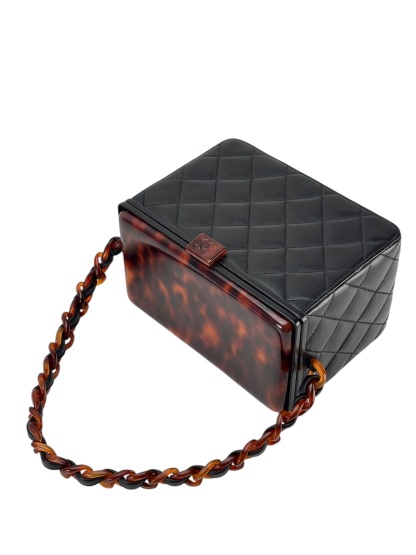 CHANEL - Black Lambskin Box Bag Tortoiseshell Bakelite Hardware