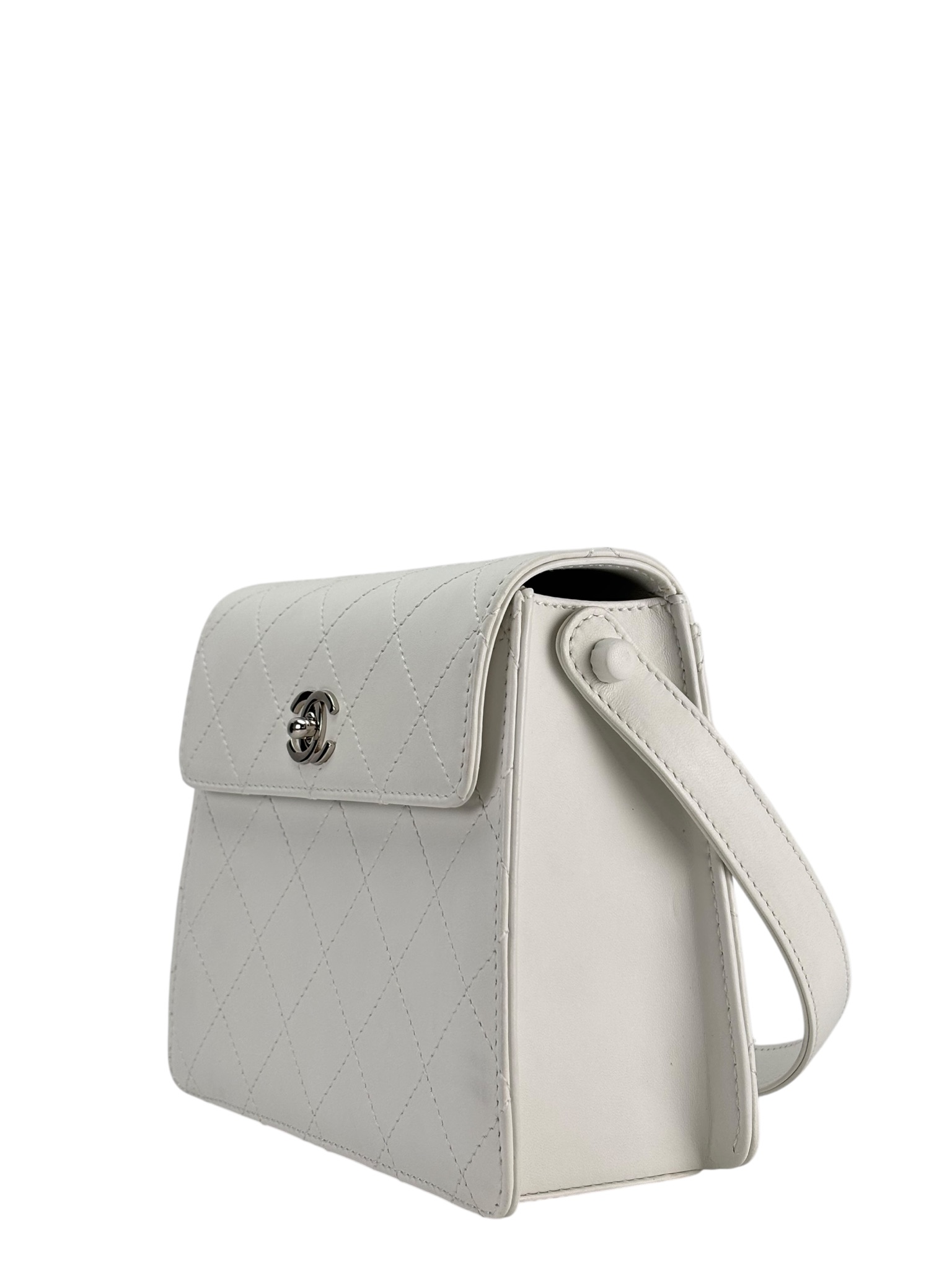 CHANEL - White Lambskin Coco Mark Kelly Handbag