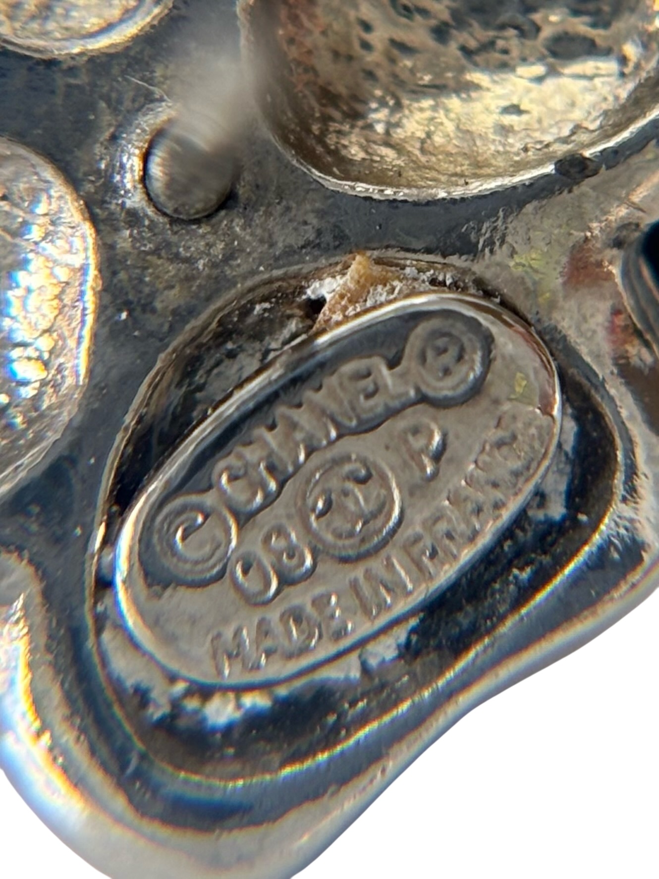 CHANEL - 08P Black Camellia Earrings